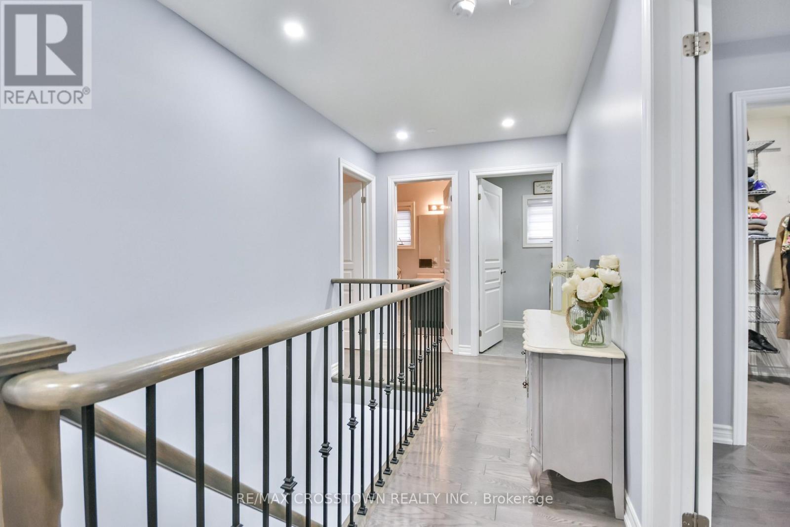 












25 PIERCE PLACE

,
New Tecumseth (Tottenham),




Ontario
L0G1W0

