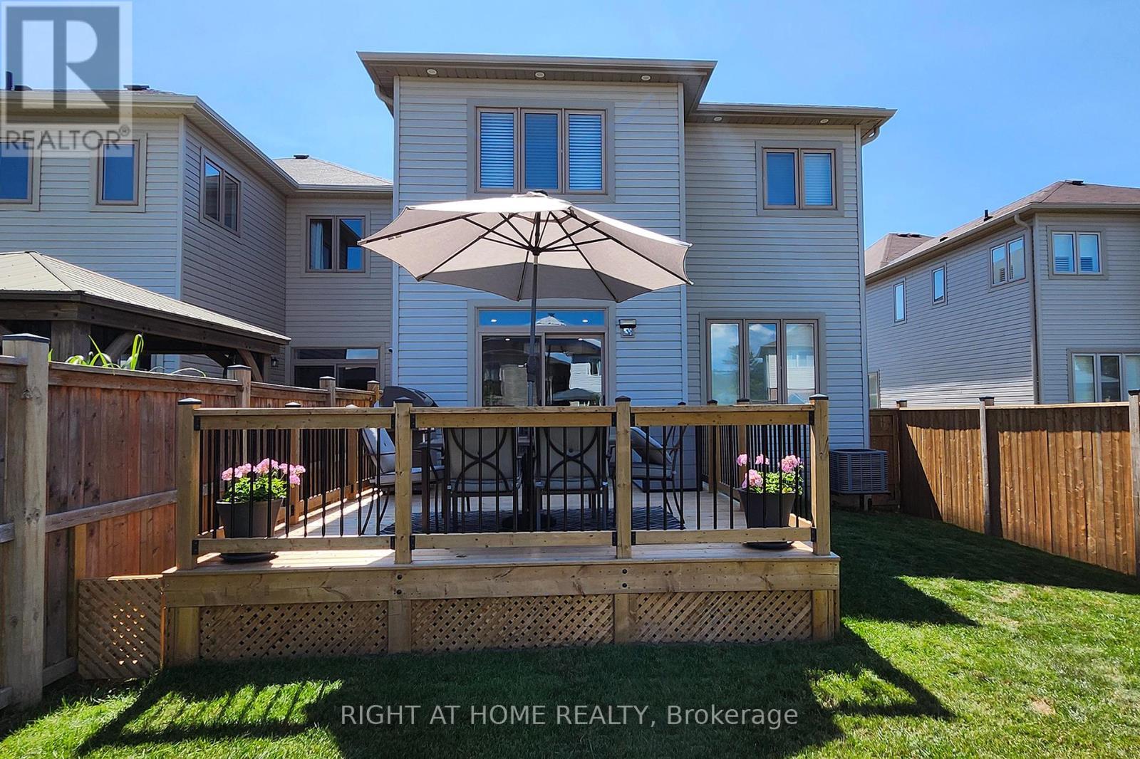 












22 SASCO WAY

,
Essa (Angus),




Ontario
L3W0C8

