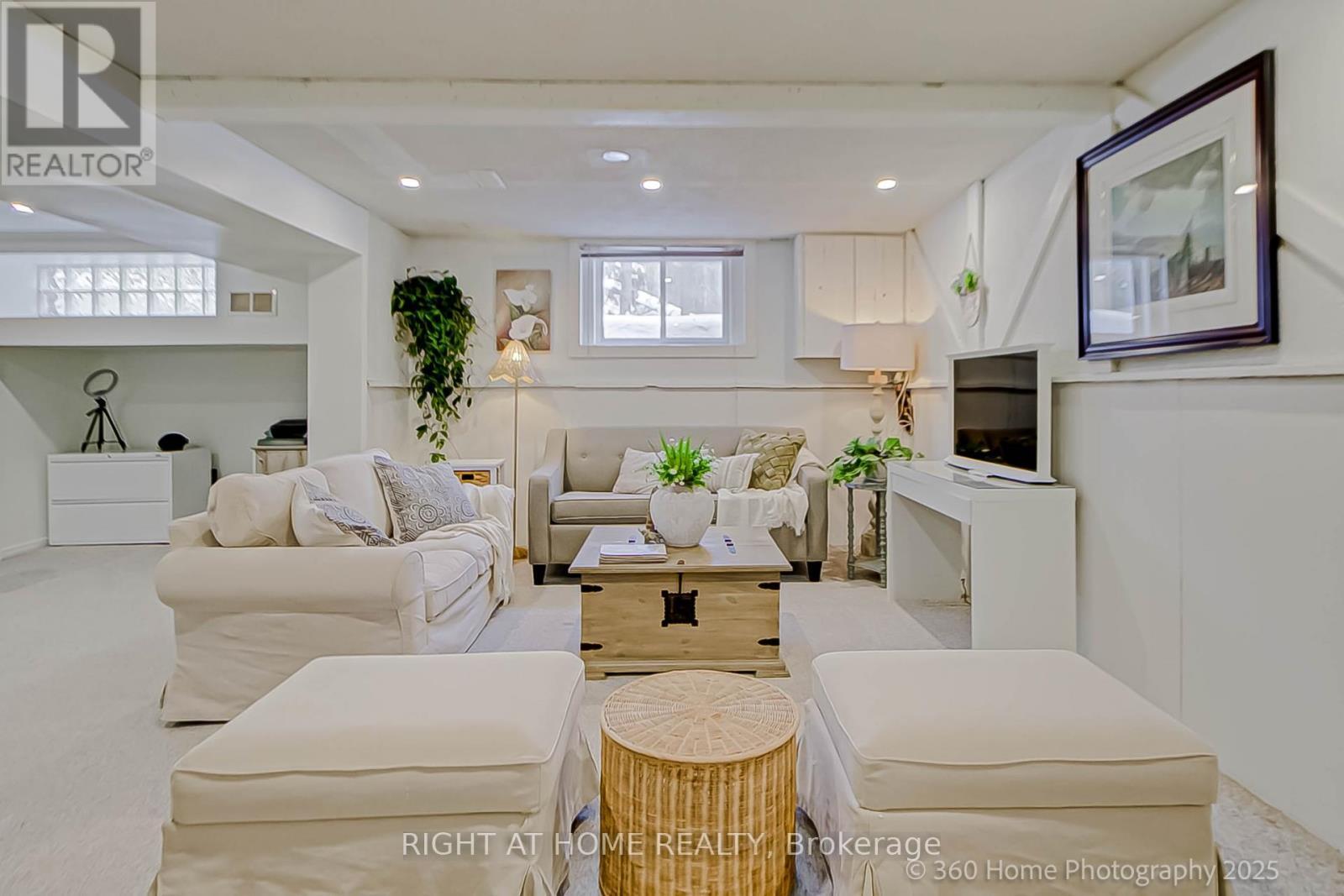 












4753 CHERRY STREET

,
Whitchurch-Stouffville,




Ontario
L4A7X4

