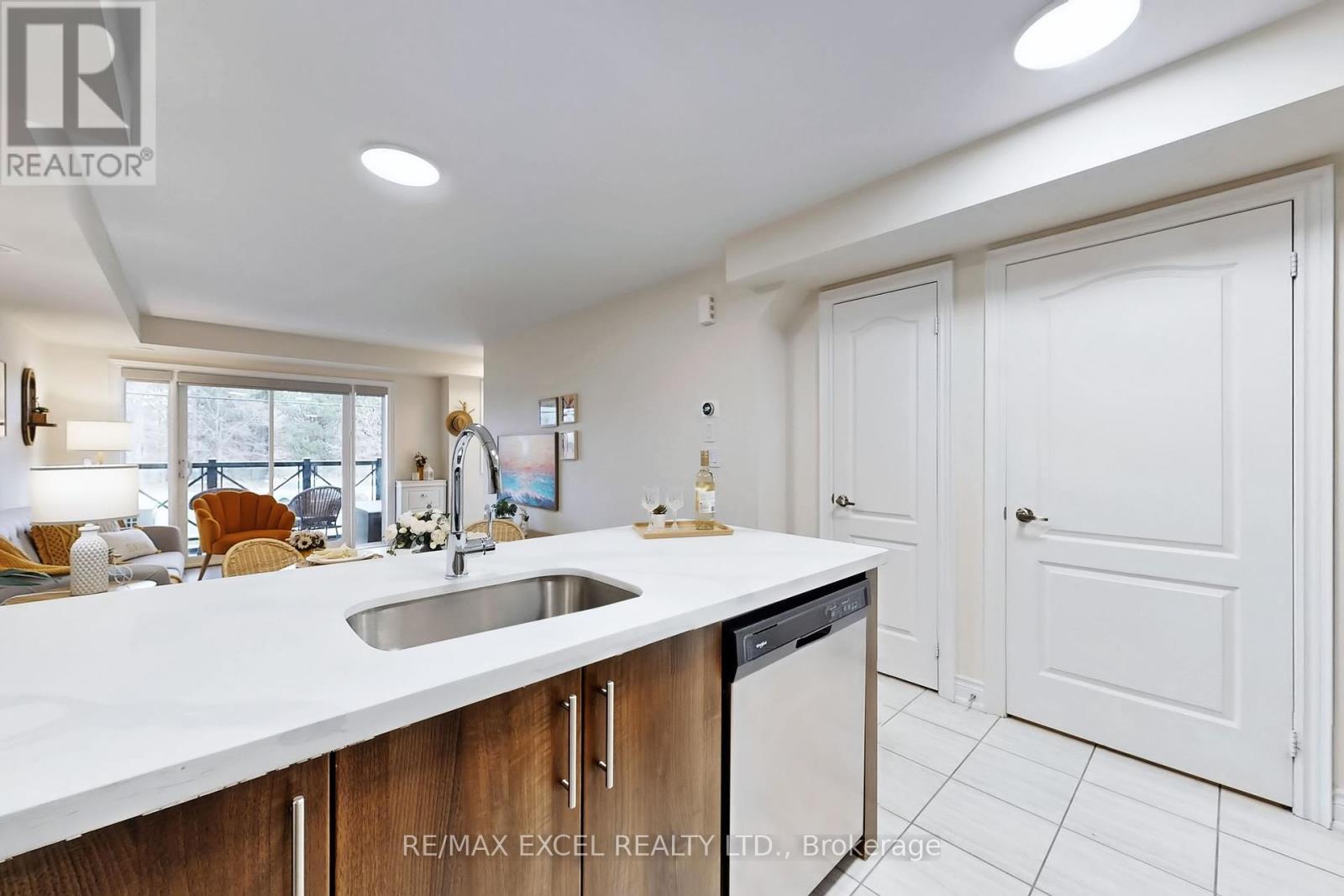 












2217 - 10 WESTMEATH LANE

,
Markham (Cornell),




Ontario
L6B1N5

