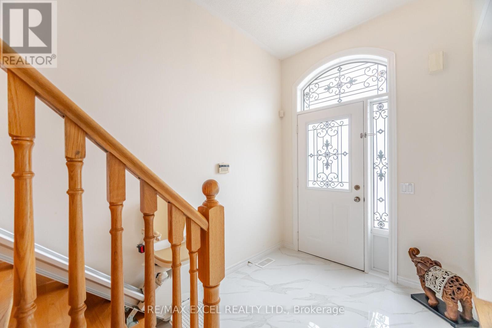 












29 BRASS DRIVE N

,
Richmond Hill (Jefferson),




Ontario
L4E4T3

