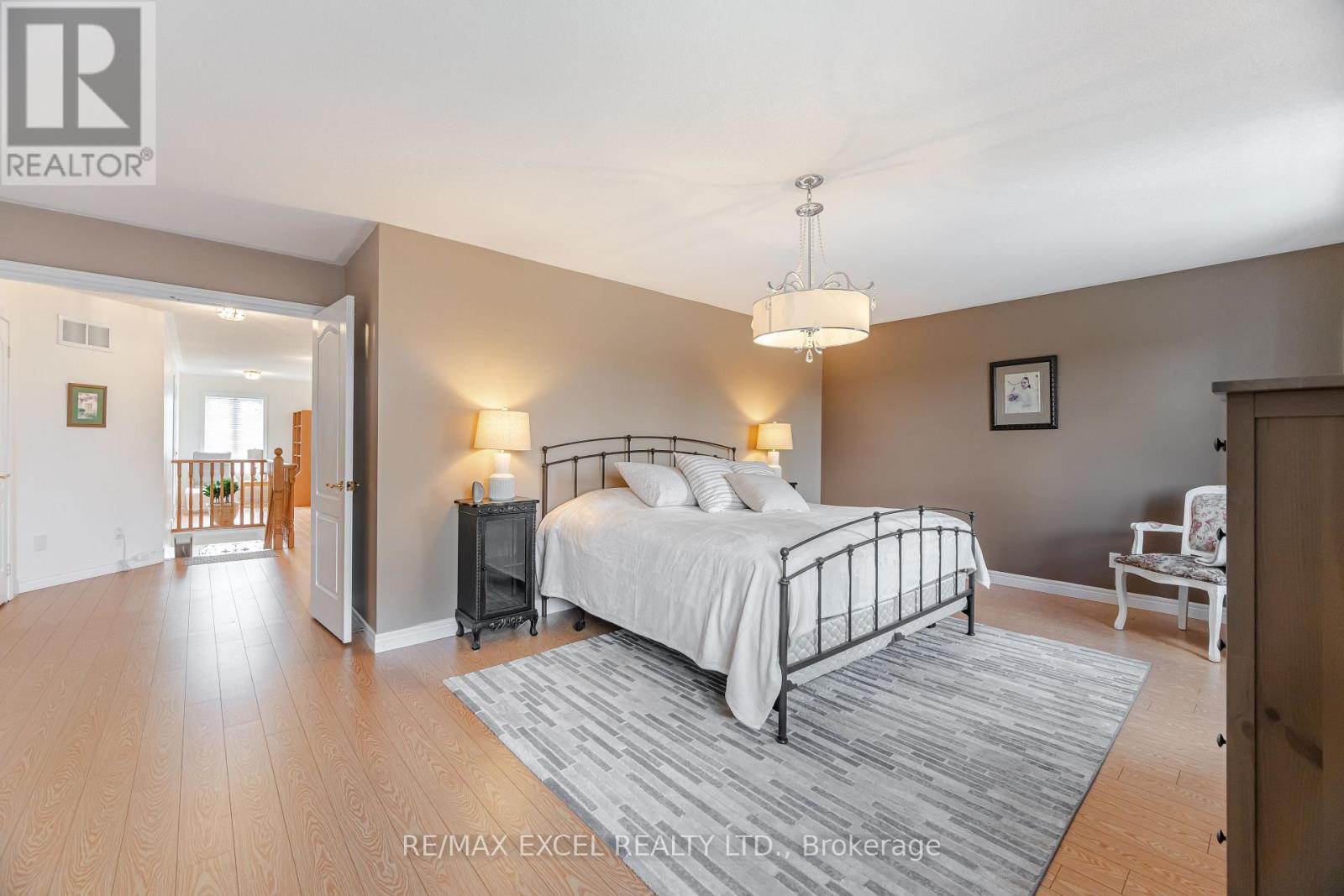 












29 BRASS DRIVE N

,
Richmond Hill (Jefferson),




Ontario
L4E4T3

