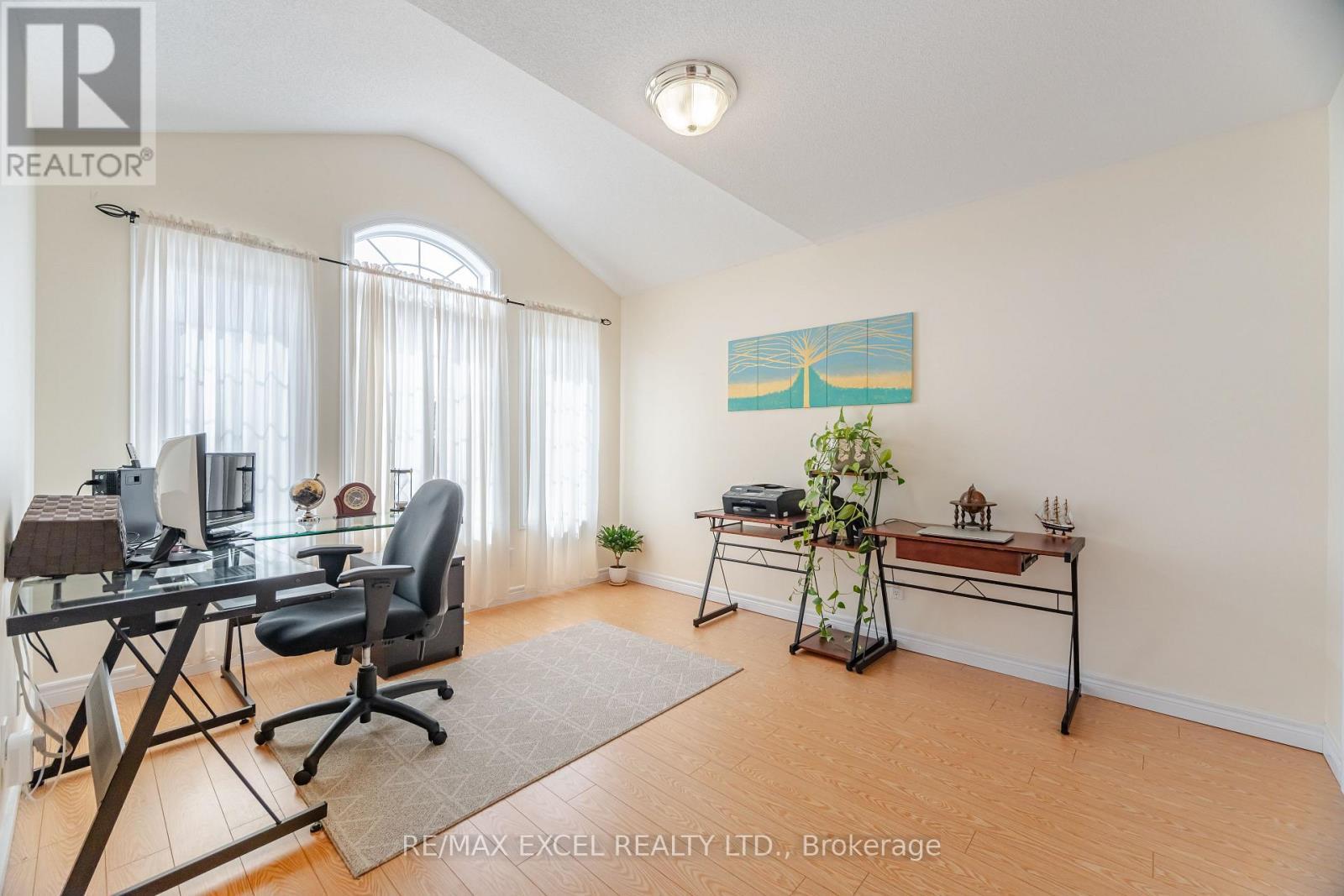 












29 BRASS DRIVE N

,
Richmond Hill (Jefferson),




Ontario
L4E4T3

