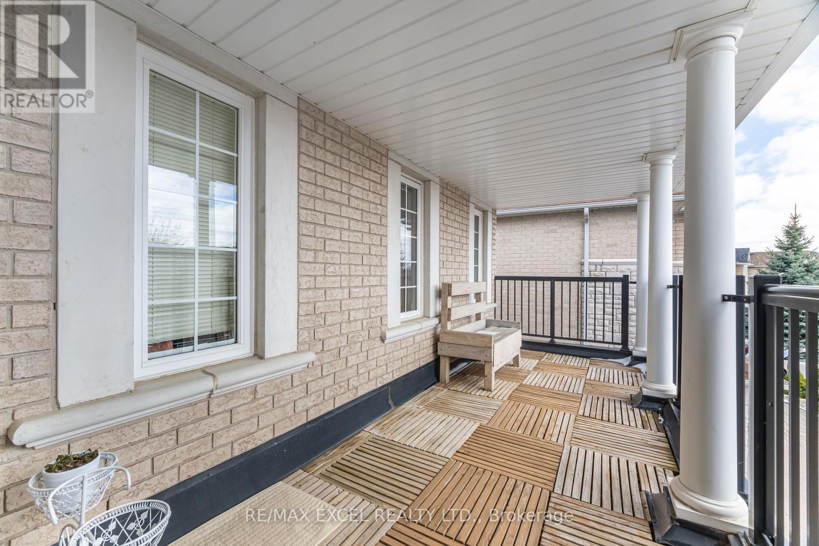 












29 BRASS DRIVE N

,
Richmond Hill (Jefferson),




Ontario
L4E4T3


