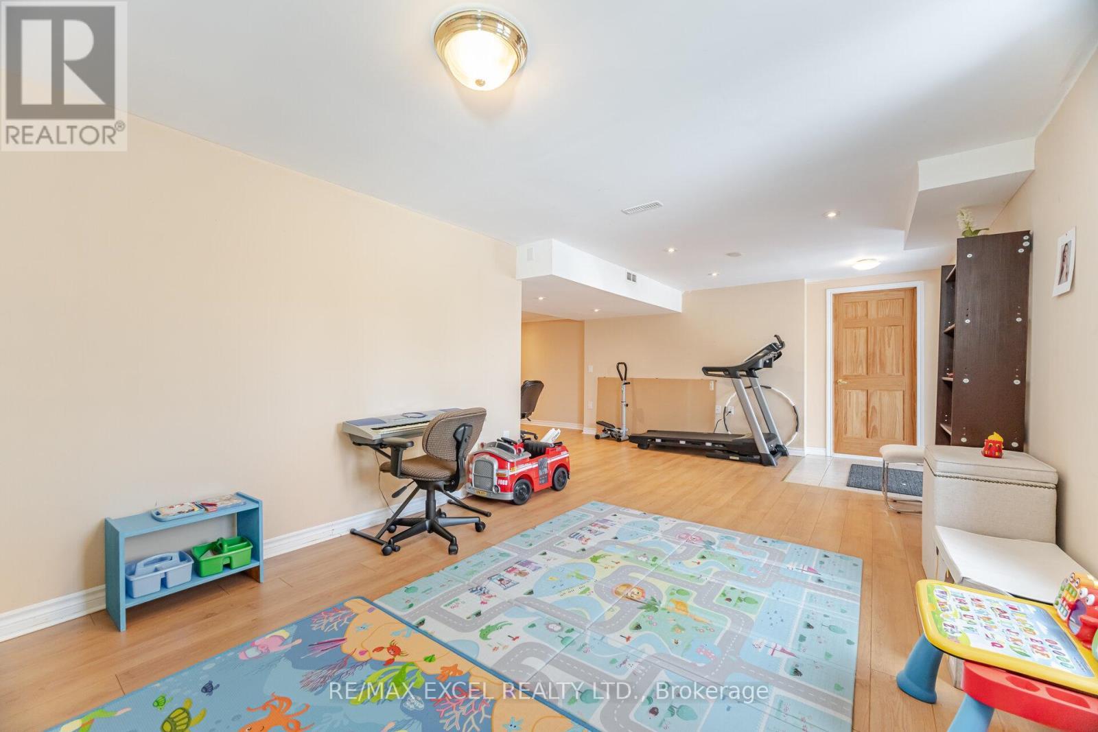 












29 BRASS DRIVE N

,
Richmond Hill (Jefferson),




Ontario
L4E4T3


