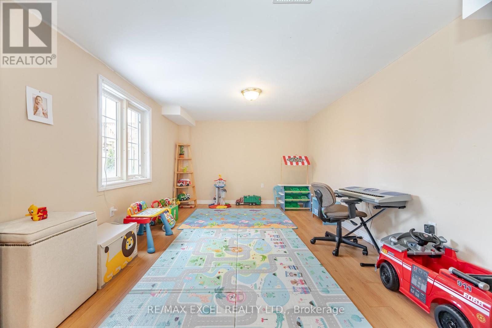 












29 BRASS DRIVE N

,
Richmond Hill (Jefferson),




Ontario
L4E4T3

