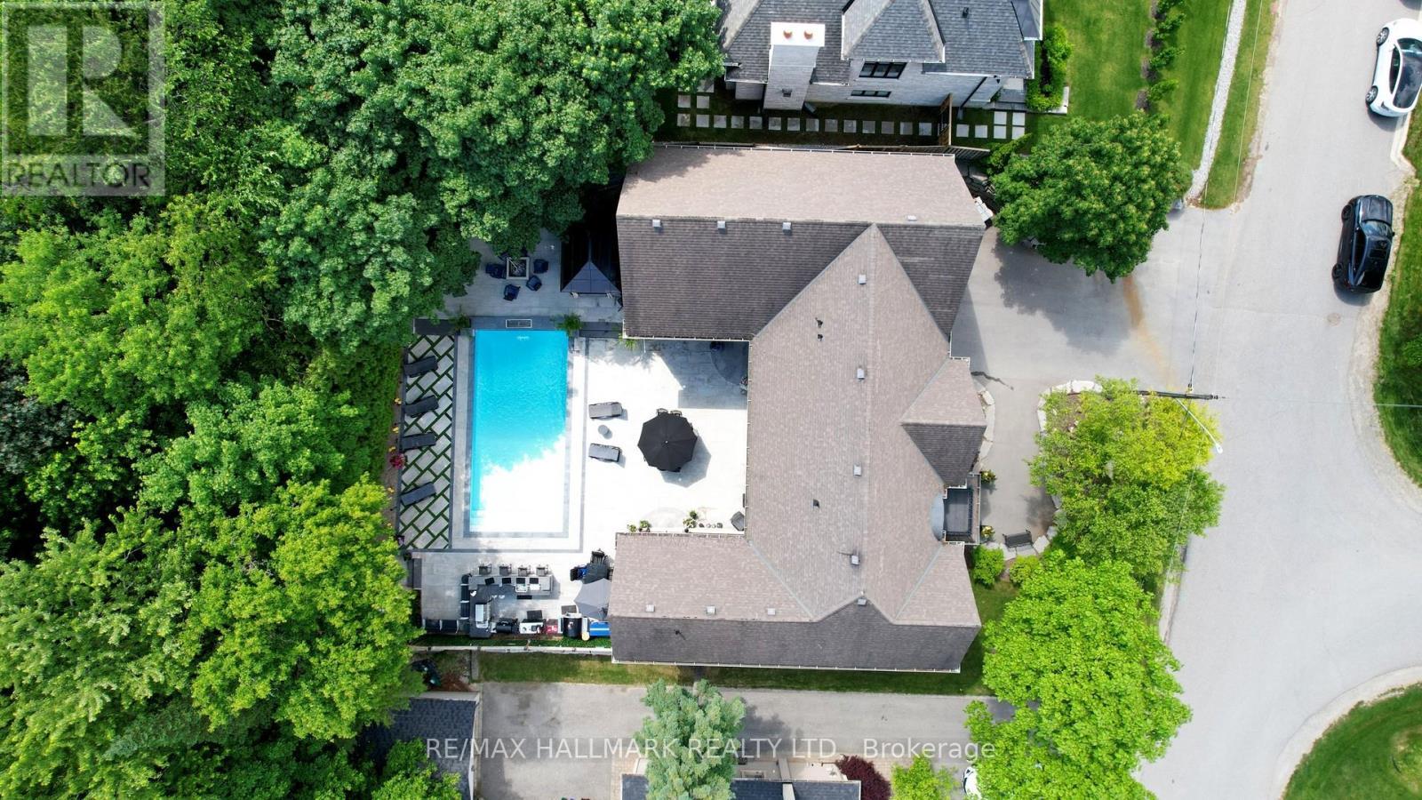 












83 HAMBLY AVENUE

,
King (King City),




Ontario
L7B1J1

