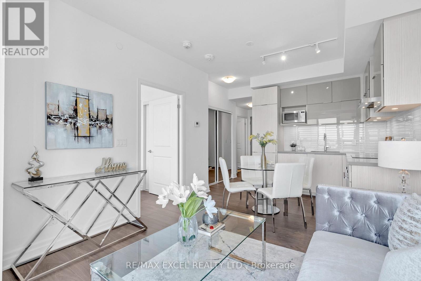 












1411 - 10 ROUGE VALLEY DRIVE W

,
Markham (Unionville),




Ontario
L6G0G9

