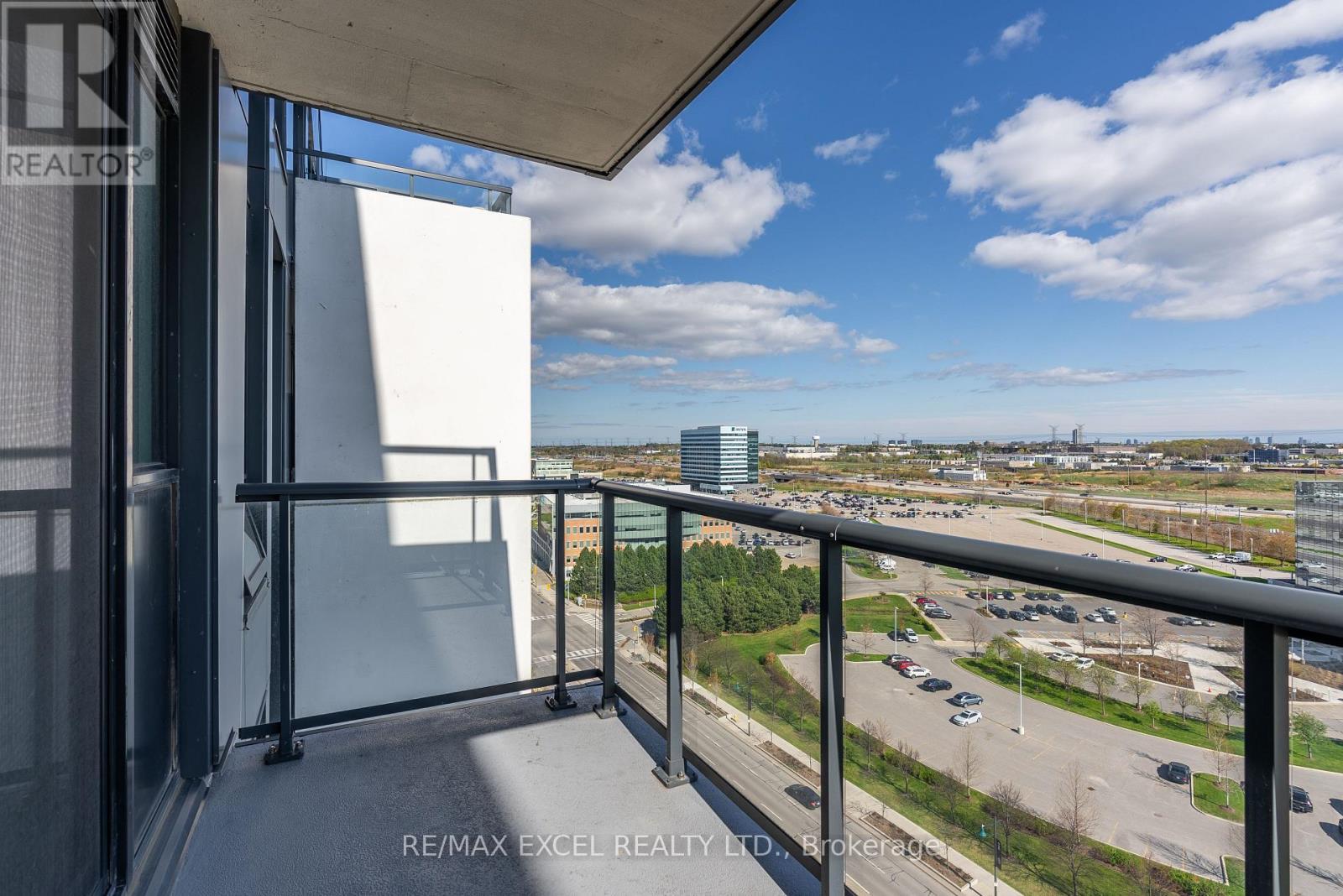 












1411 - 10 ROUGE VALLEY DRIVE W

,
Markham (Unionville),




Ontario
L6G0G9

