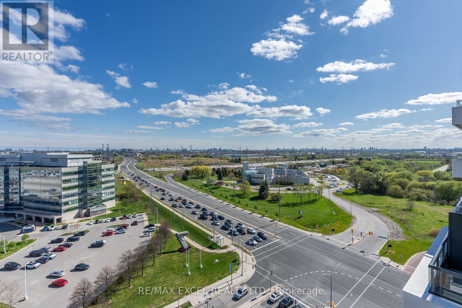 












1411 - 10 ROUGE VALLEY DRIVE W

,
Markham (Unionville),




Ontario
L6G0G9


