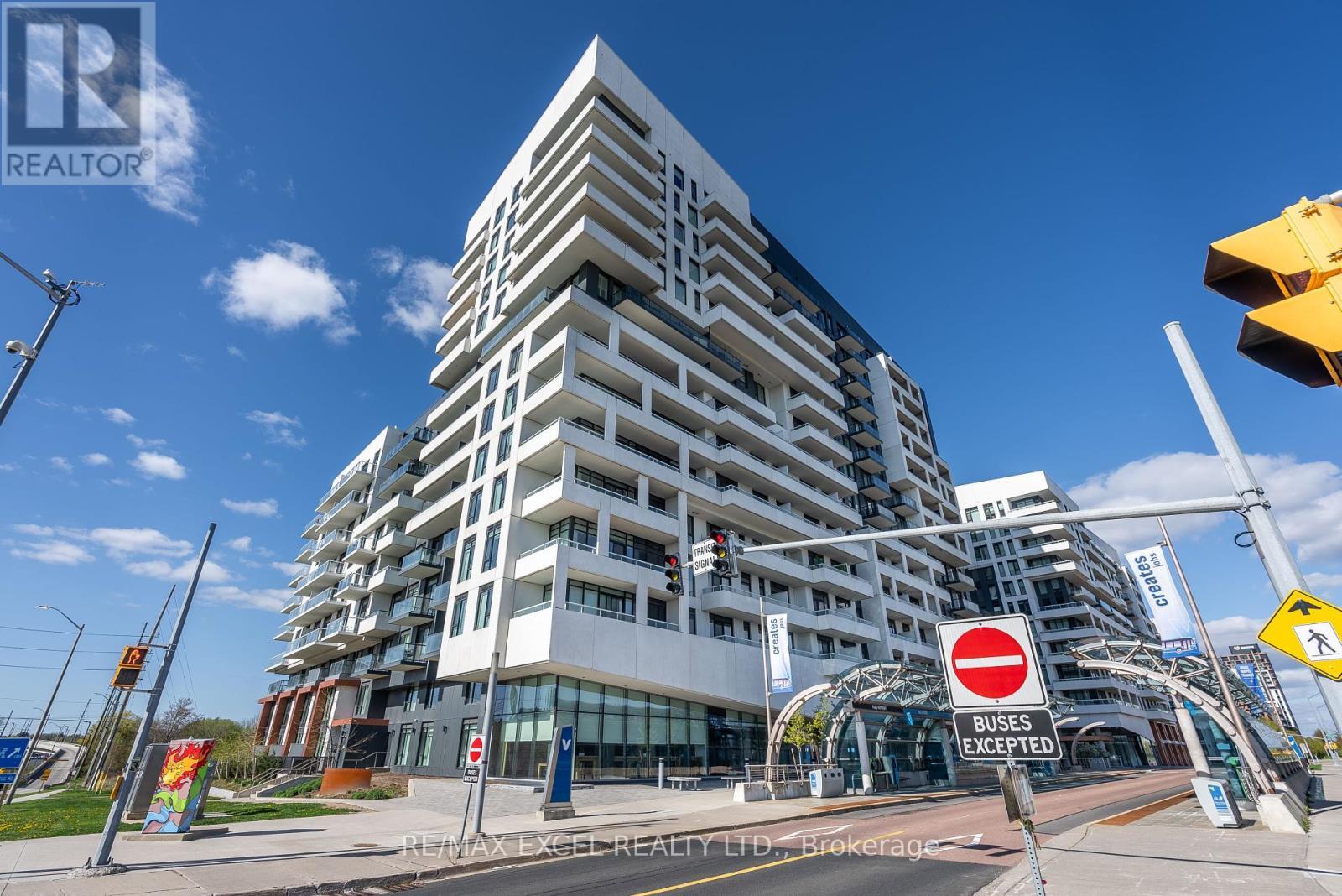 












1411 - 10 ROUGE VALLEY DRIVE W

,
Markham (Unionville),




Ontario
L6G0G9

