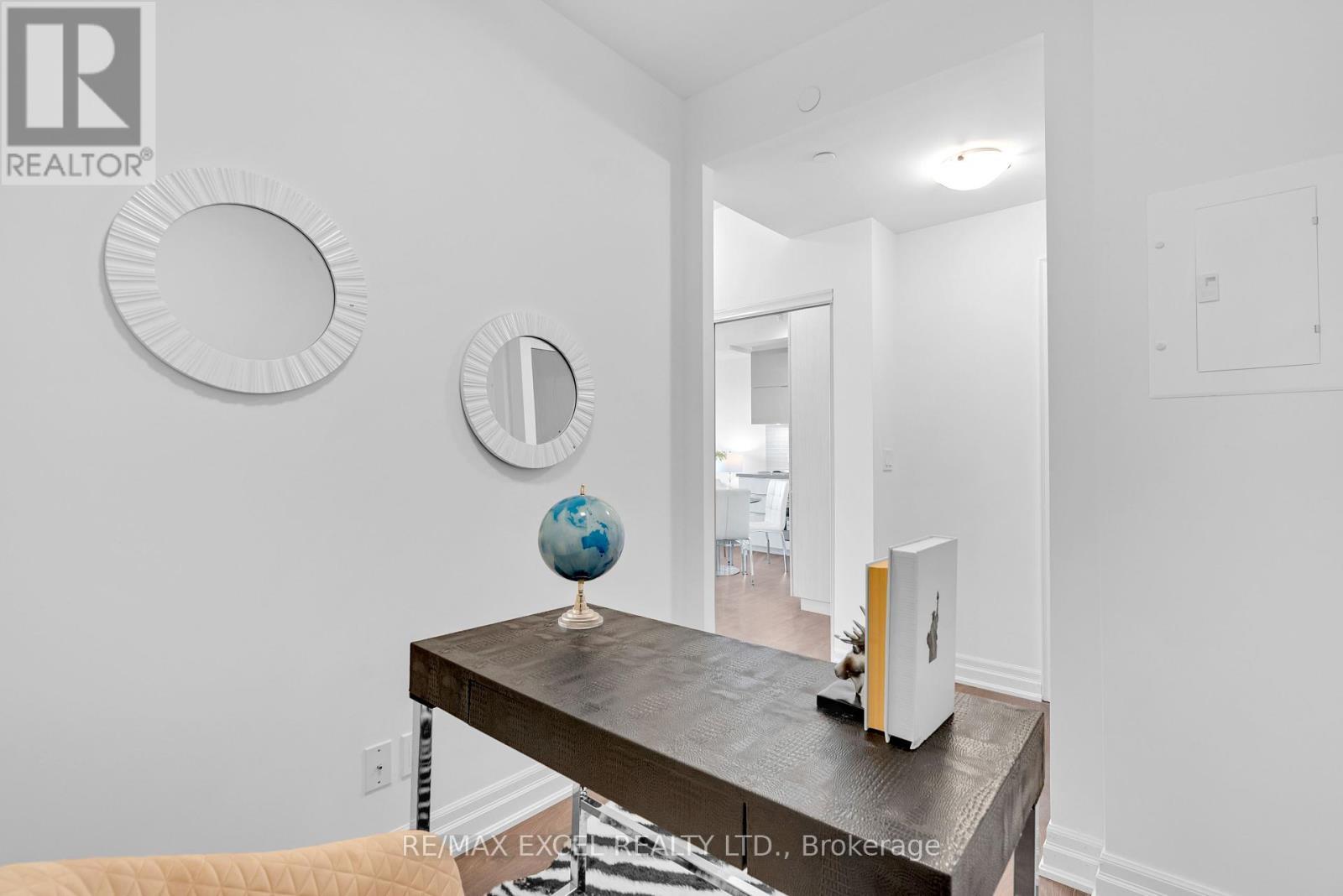 












1411 - 10 ROUGE VALLEY DRIVE W

,
Markham (Unionville),




Ontario
L6G0G9

