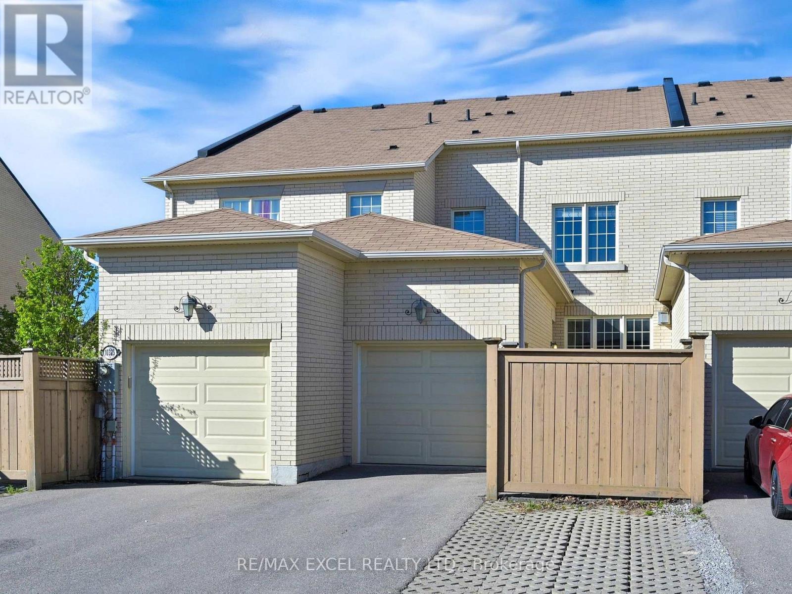 












10327 WOODBINE AVENUE

,
Markham (Cathedraltown),




Ontario
L6C0J7

