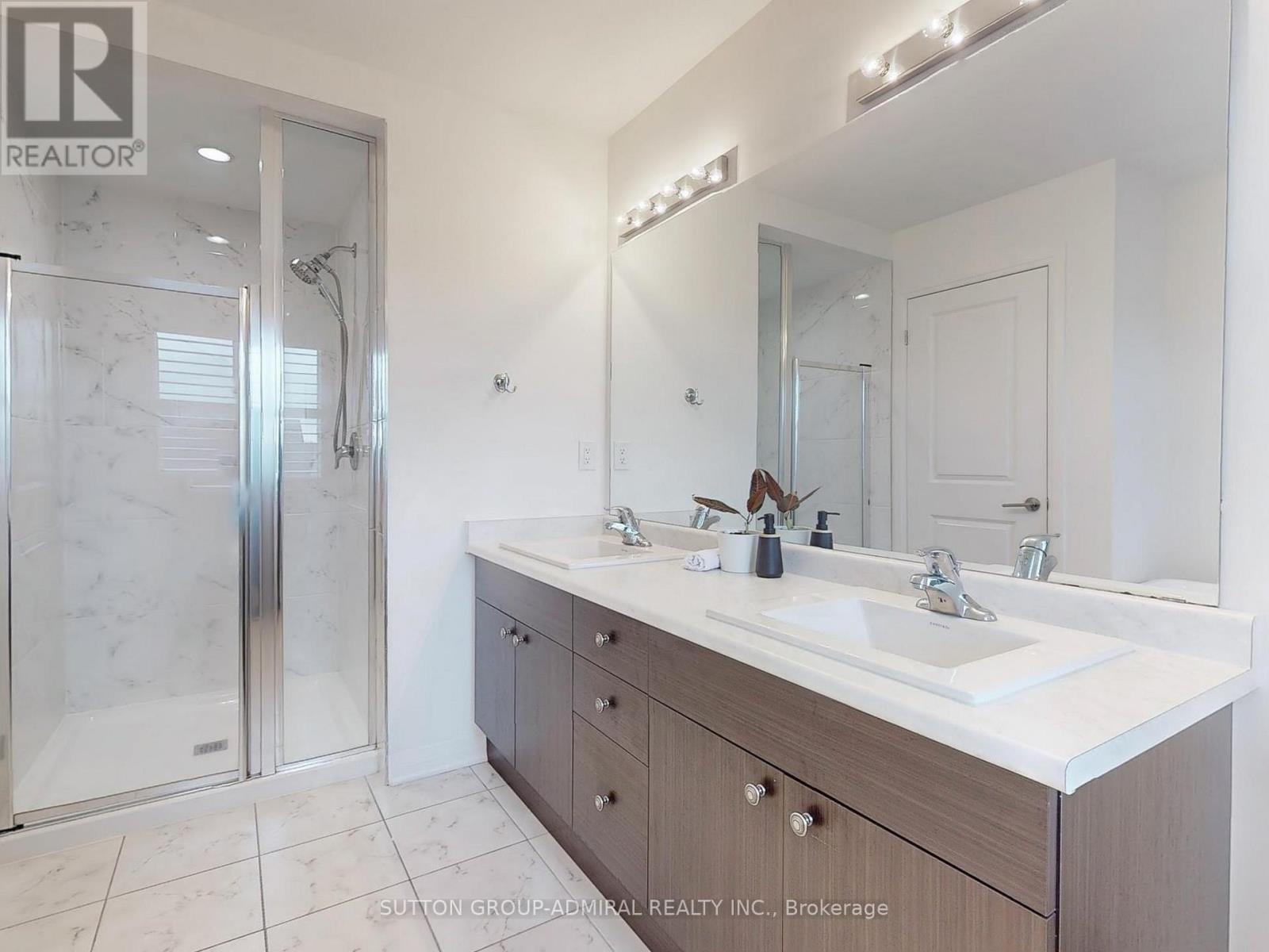 












22 CASSERLEY CRESCENT

,
New Tecumseth (Tottenham),




Ontario
L0G1W0

