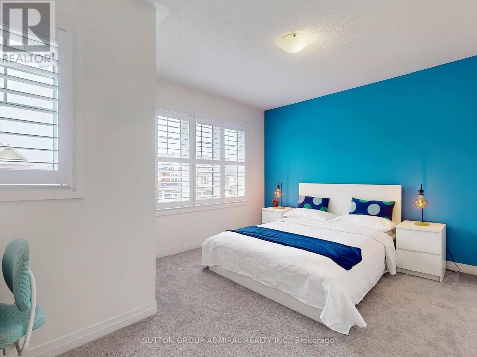 












22 CASSERLEY CRESCENT

,
New Tecumseth (Tottenham),




Ontario
L0G1W0

