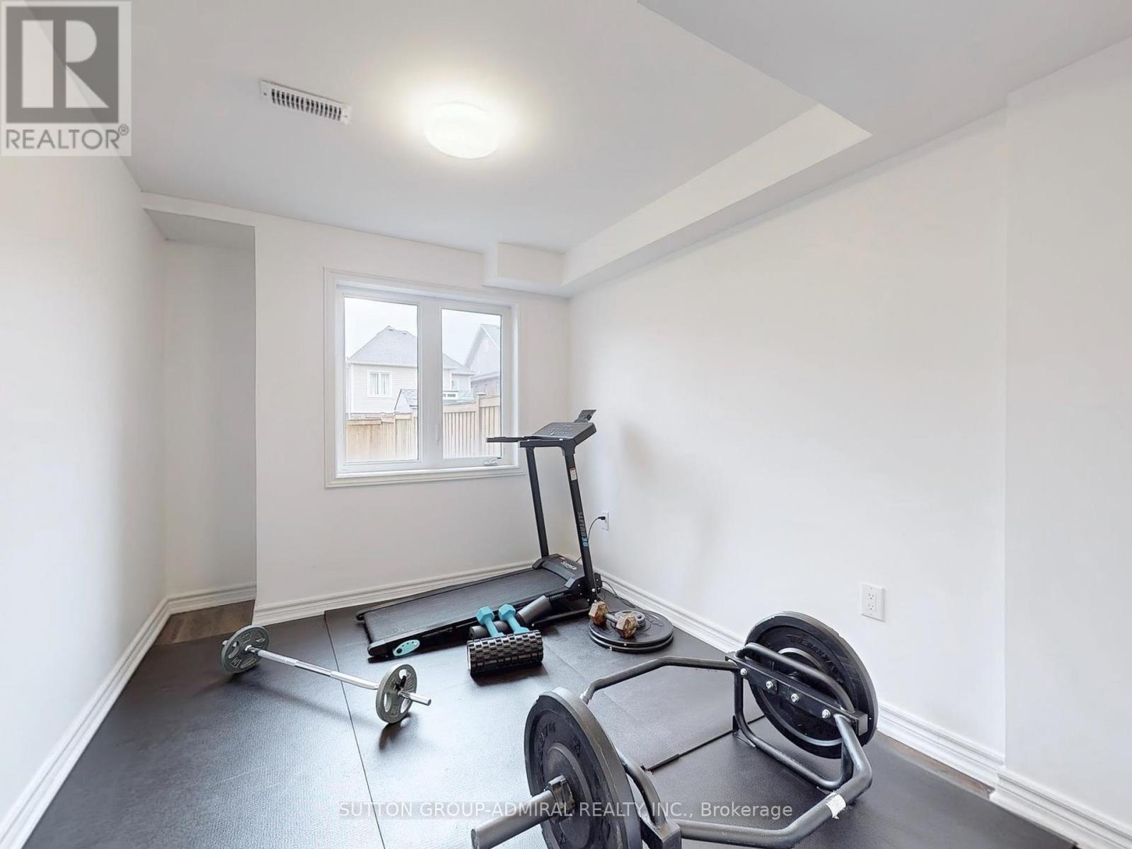 












22 CASSERLEY CRESCENT

,
New Tecumseth (Tottenham),




Ontario
L0G1W0

