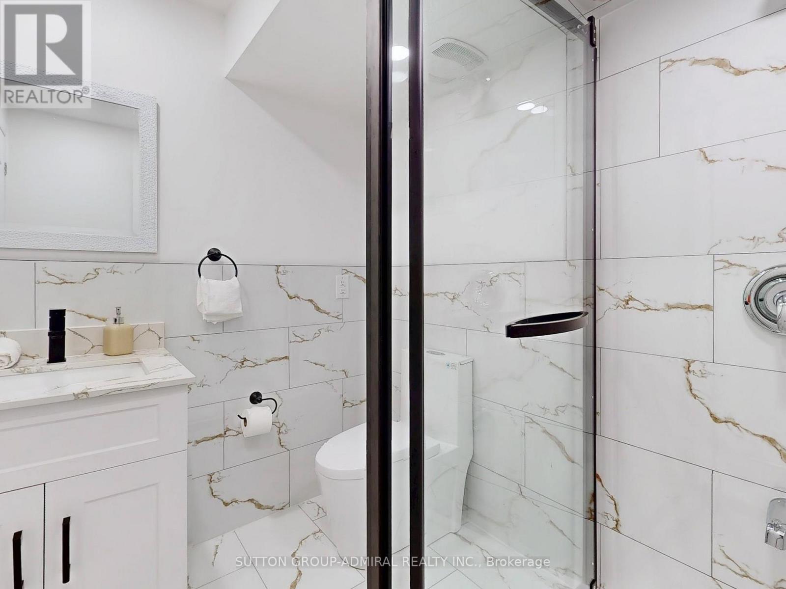 












22 CASSERLEY CRESCENT

,
New Tecumseth (Tottenham),




Ontario
L0G1W0

