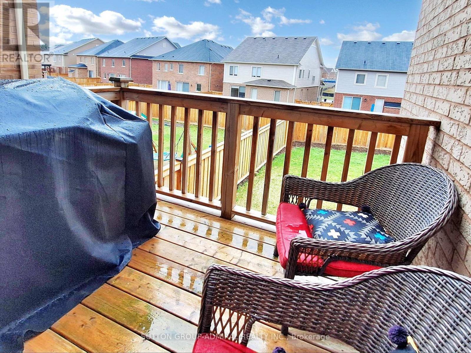 












22 CASSERLEY CRESCENT

,
New Tecumseth (Tottenham),




Ontario
L0G1W0

