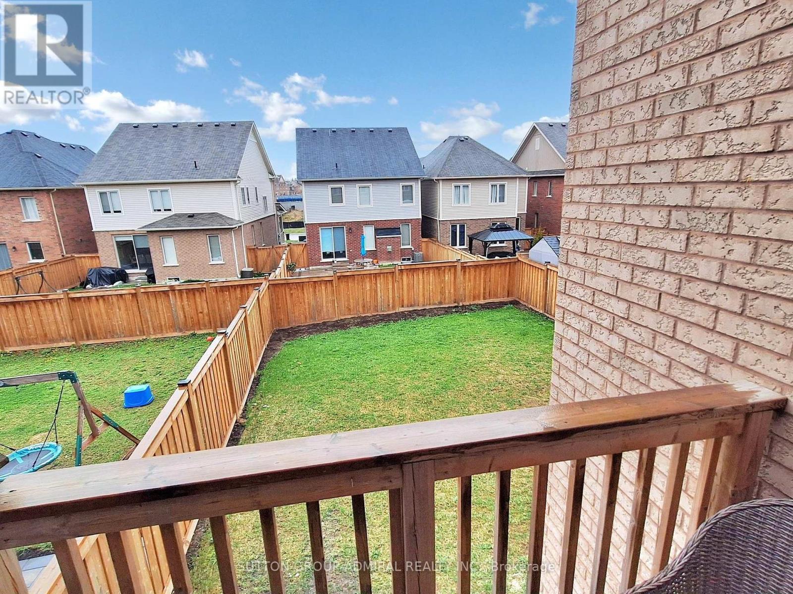 












22 CASSERLEY CRESCENT

,
New Tecumseth (Tottenham),




Ontario
L0G1W0

