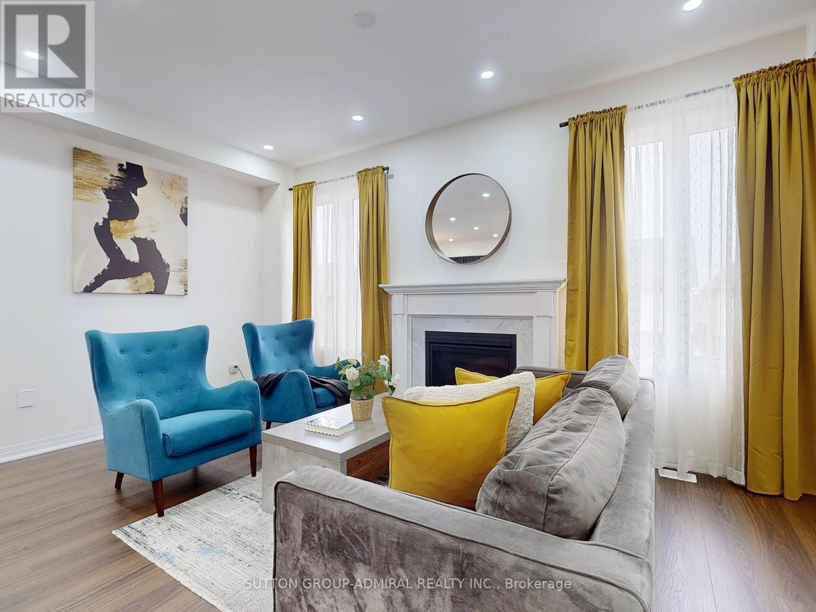 












22 CASSERLEY CRESCENT

,
New Tecumseth (Tottenham),




Ontario
L0G1W0

