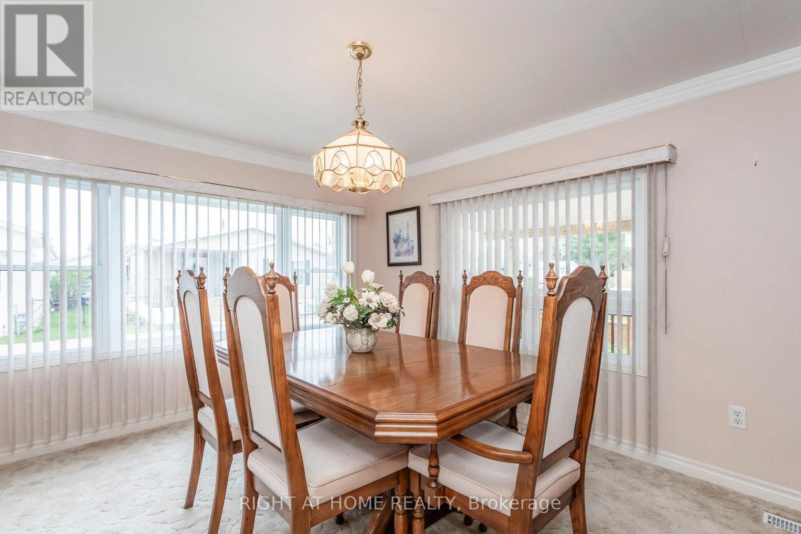 












99 8TH STREET

,
Essa (Angus),




Ontario
L3W0L4


