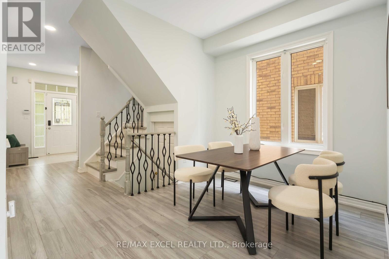 












23 PINECLIFF AVENUE

,
Markham (Cornell),




Ontario
L6B0K3

