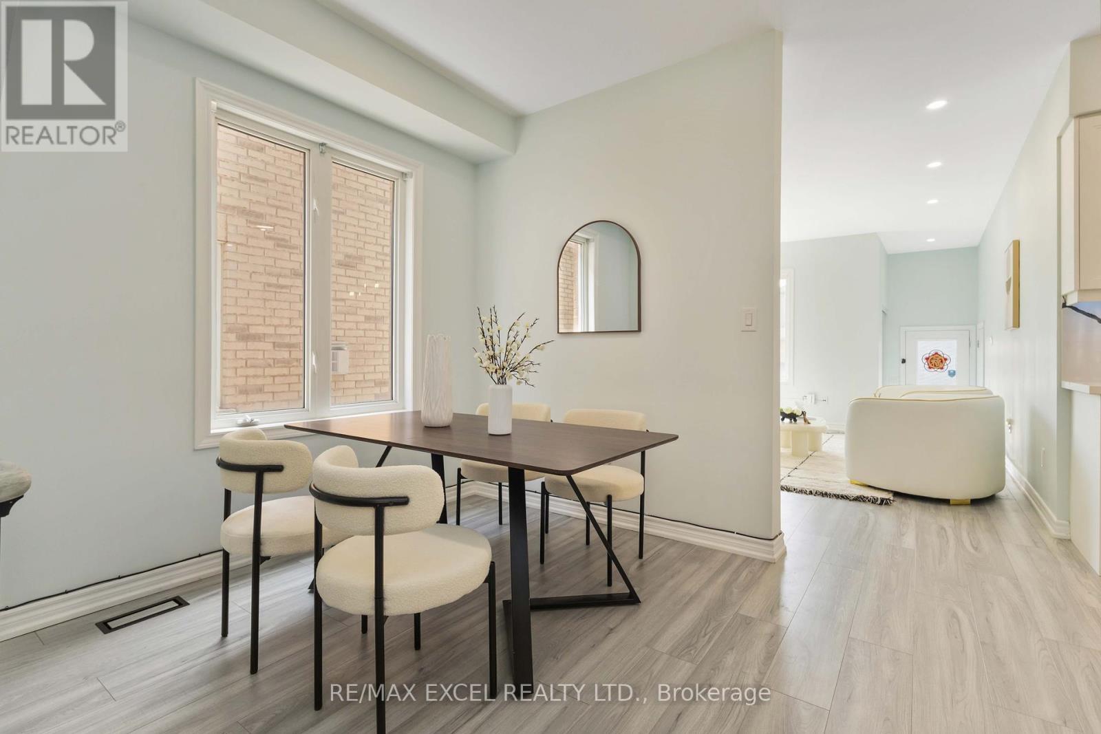












23 PINECLIFF AVENUE

,
Markham (Cornell),




Ontario
L6B0K3

