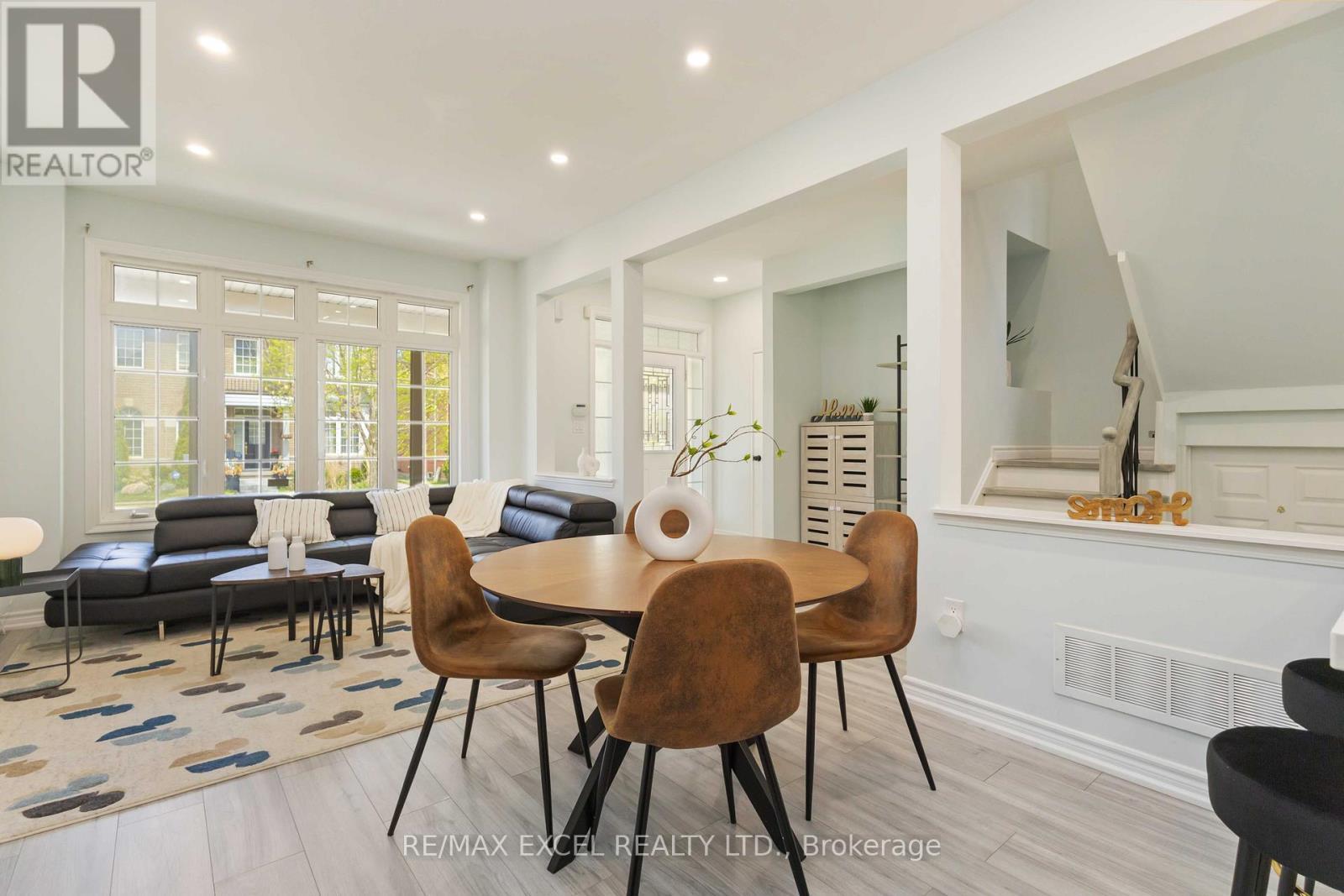 












23 PINECLIFF AVENUE

,
Markham (Cornell),




Ontario
L6B0K3

