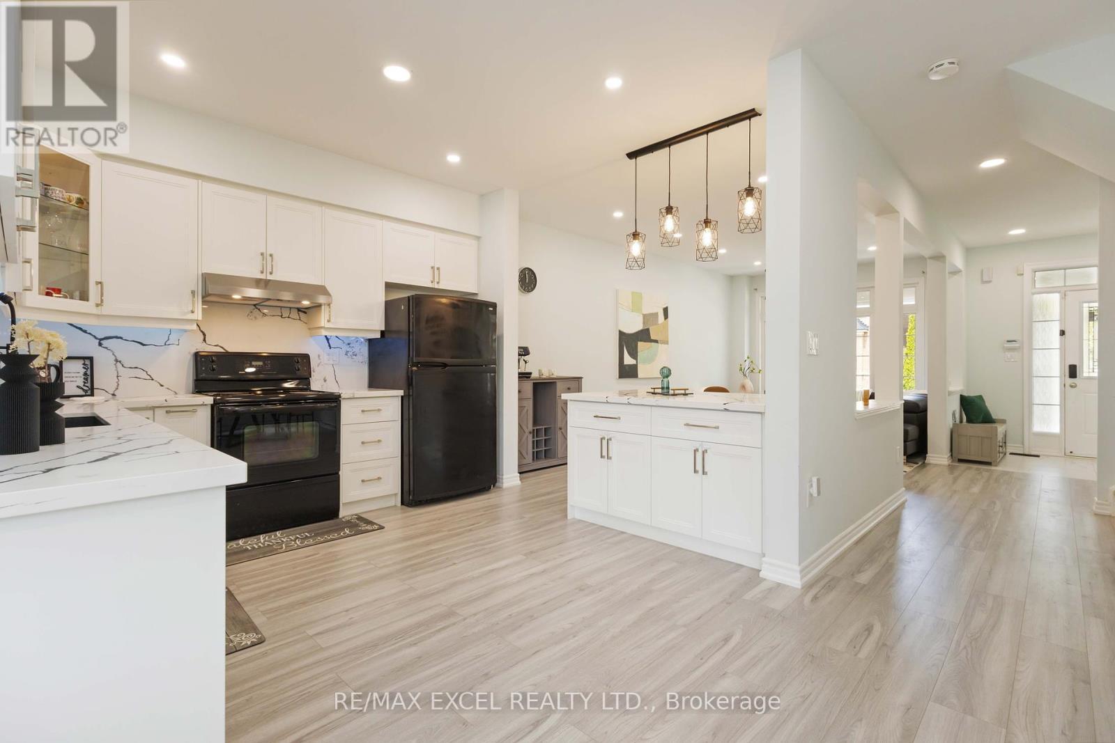 












23 PINECLIFF AVENUE

,
Markham (Cornell),




Ontario
L6B0K3

