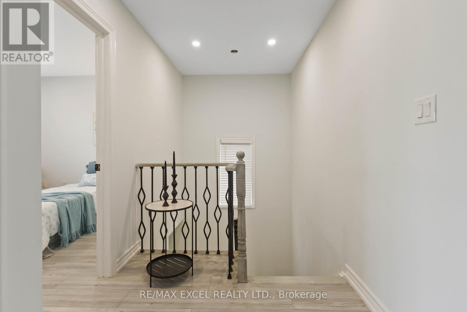












23 PINECLIFF AVENUE

,
Markham (Cornell),




Ontario
L6B0K3

