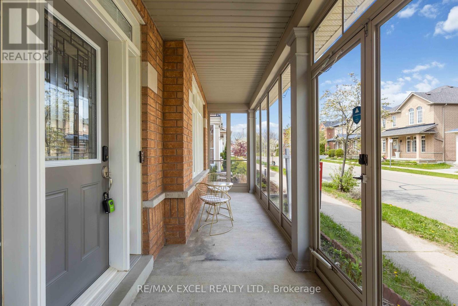 












23 PINECLIFF AVENUE

,
Markham (Cornell),




Ontario
L6B0K3

