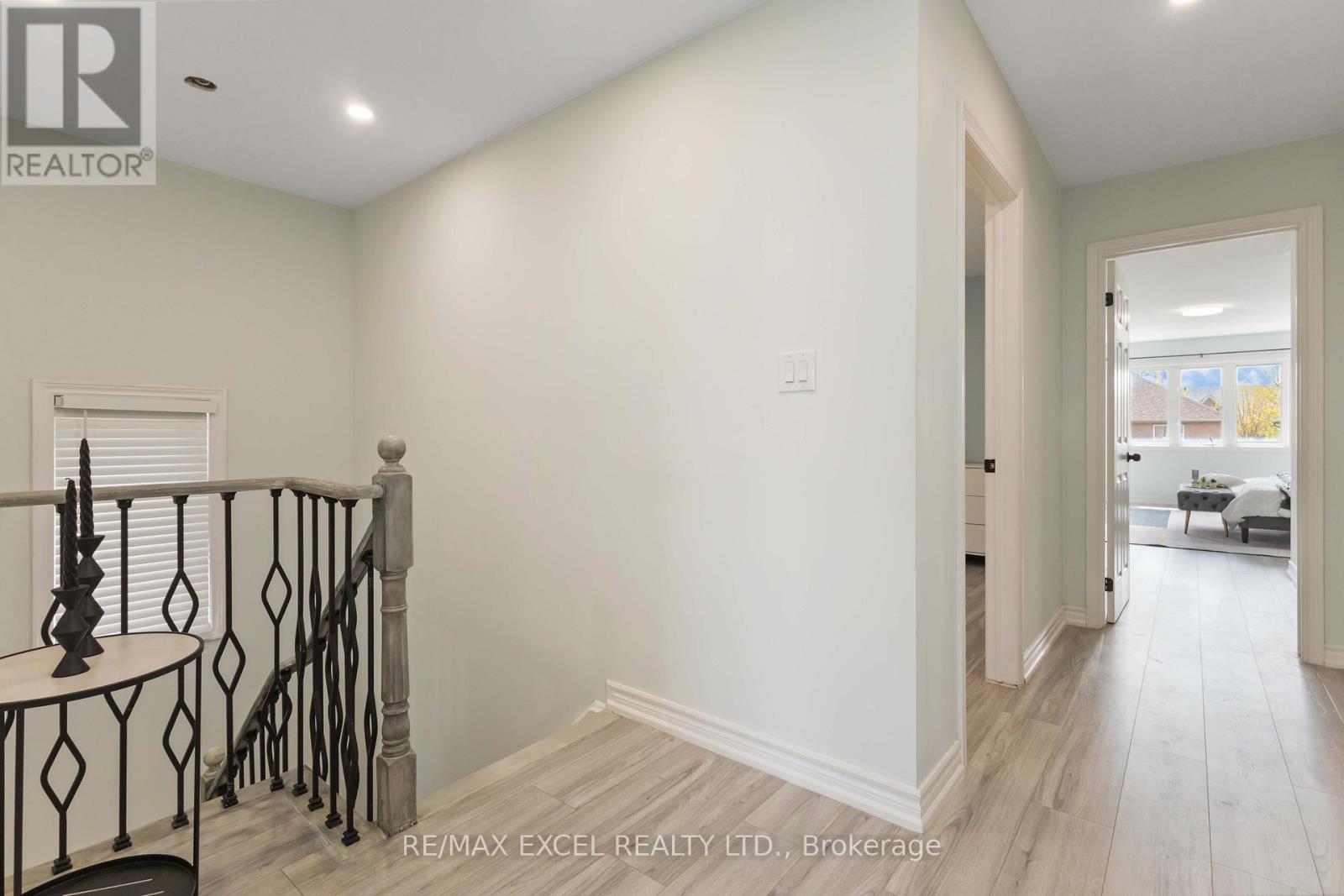 












23 PINECLIFF AVENUE

,
Markham (Cornell),




Ontario
L6B0K3

