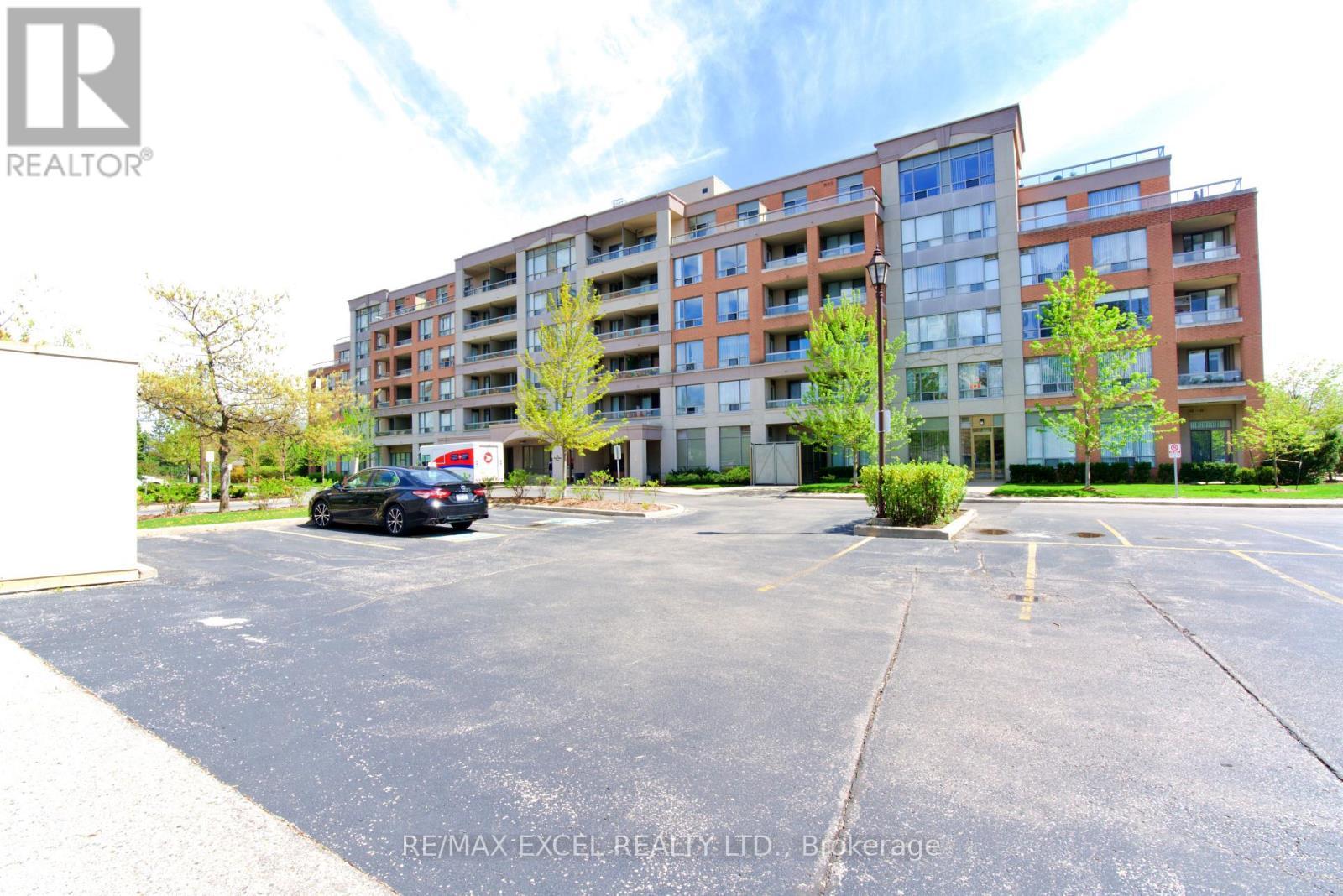 












410 - 19 NORTHERN HEIGHTS DRIVE

,
Richmond Hill (Langstaff),




Ontario
L4S4M4

