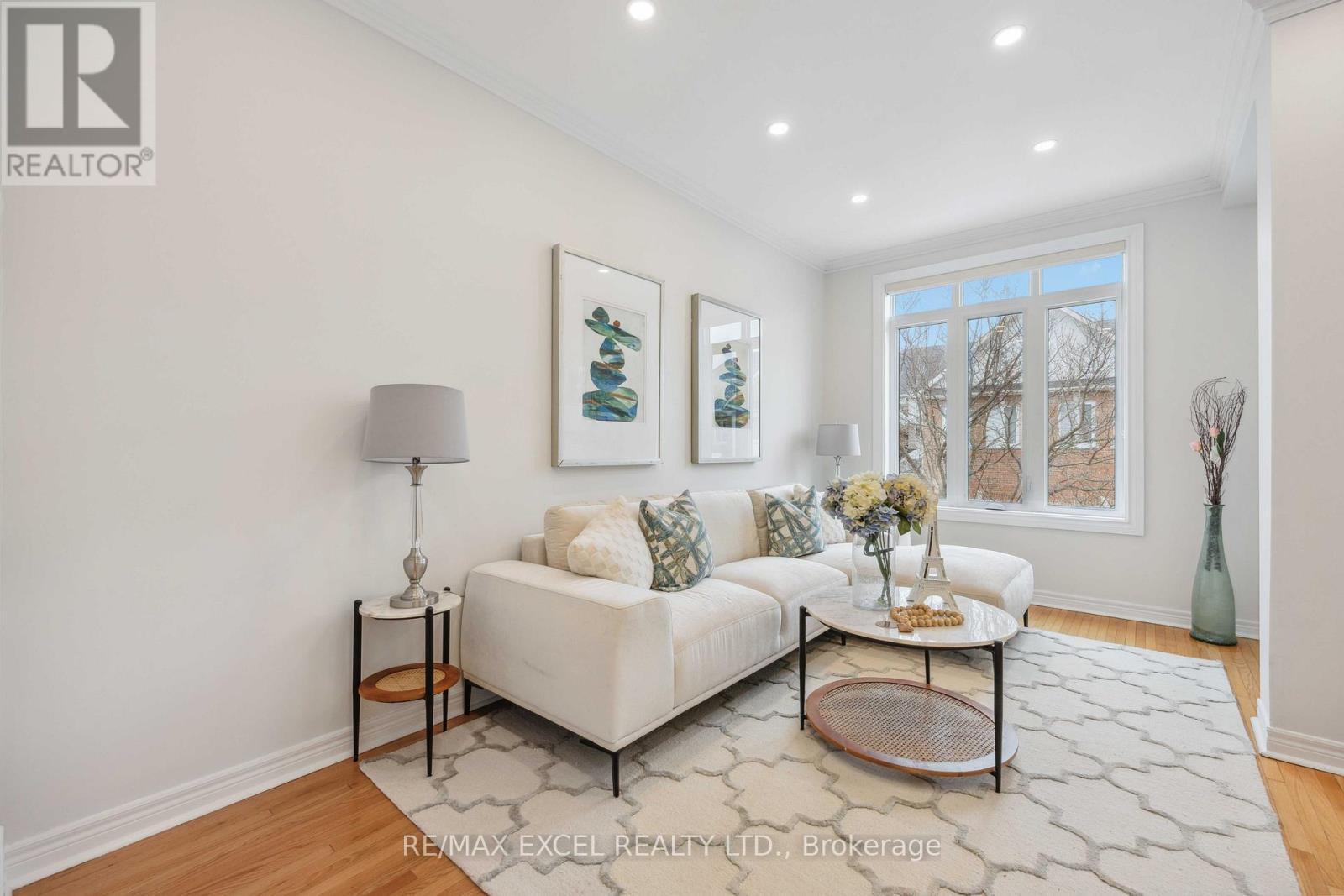 












66 - 255 SHAFTSBURY AVENUE

,
Richmond Hill (Westbrook),




Ontario
L4C0L9

