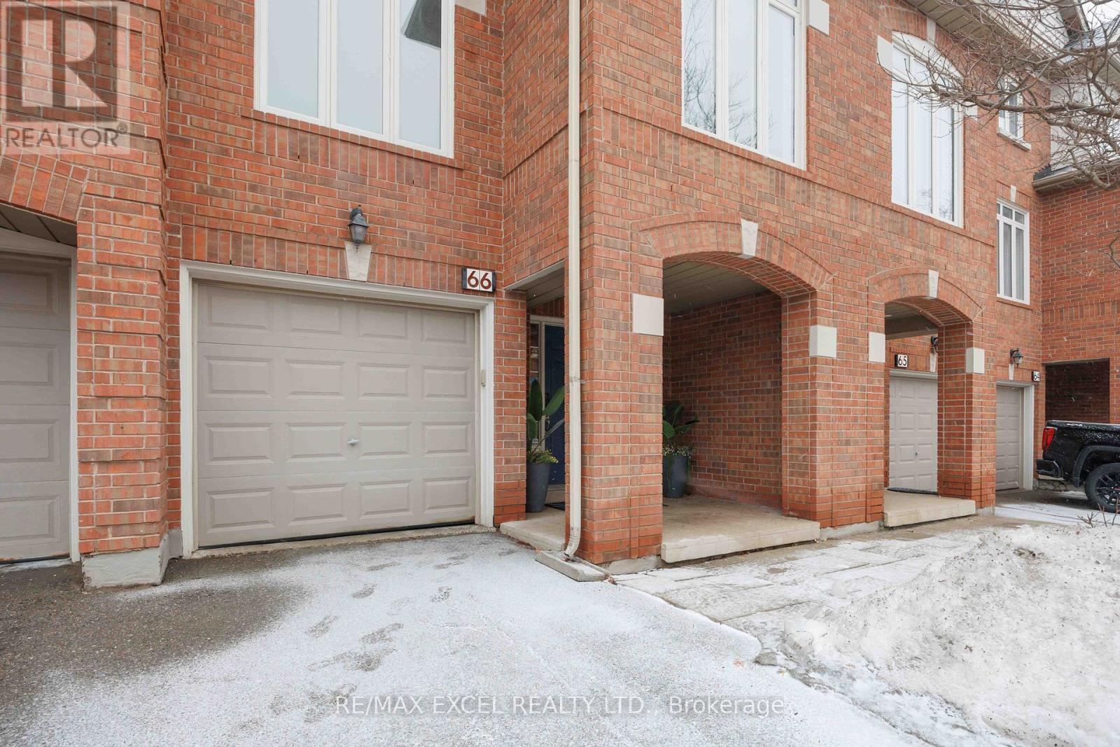 












66 - 255 SHAFTSBURY AVENUE

,
Richmond Hill (Westbrook),




Ontario
L4C0L9

