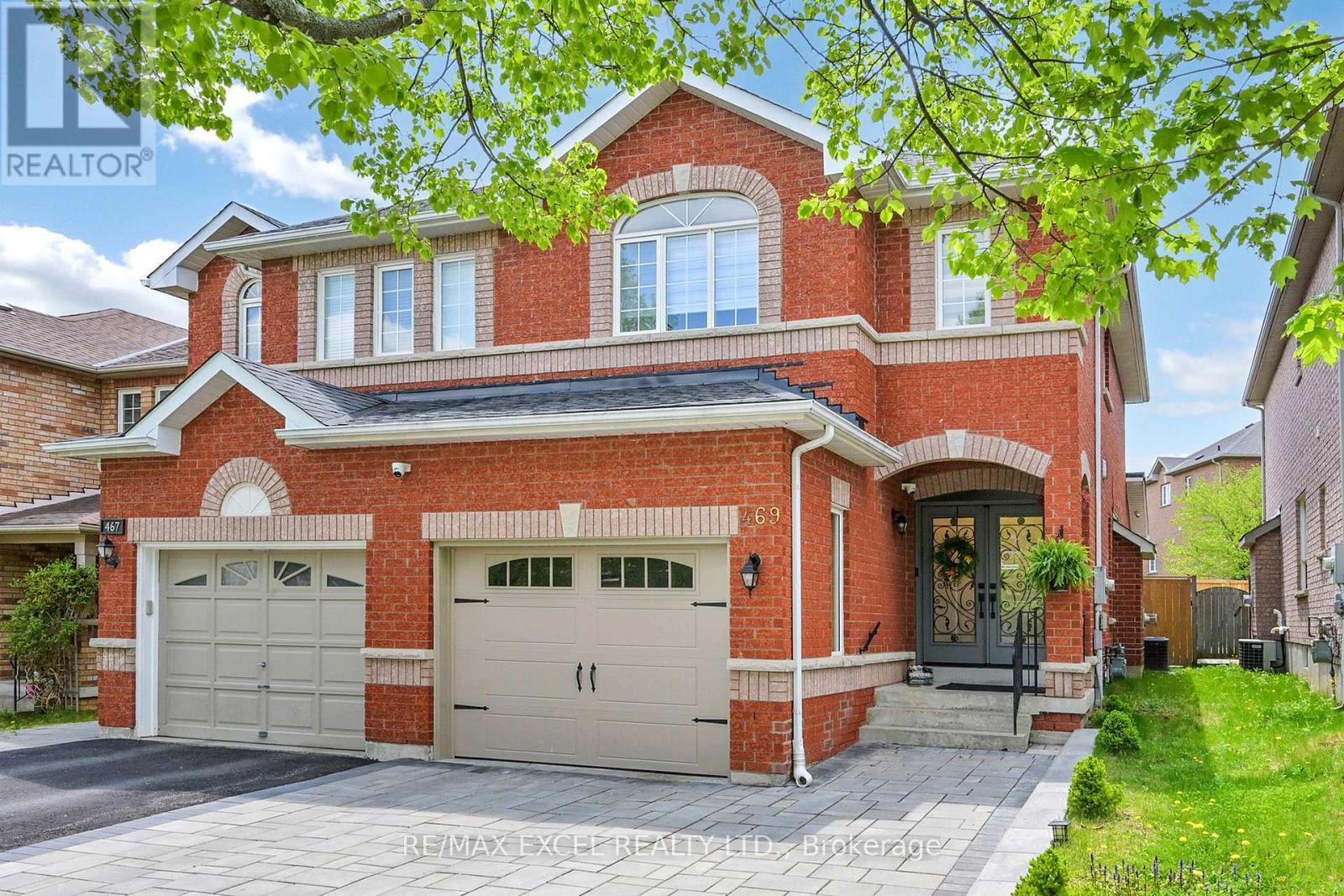 












469 GREIG CIRCLE

,
Newmarket (Gorham-College Manor),




Ontario
L3Y8S7

