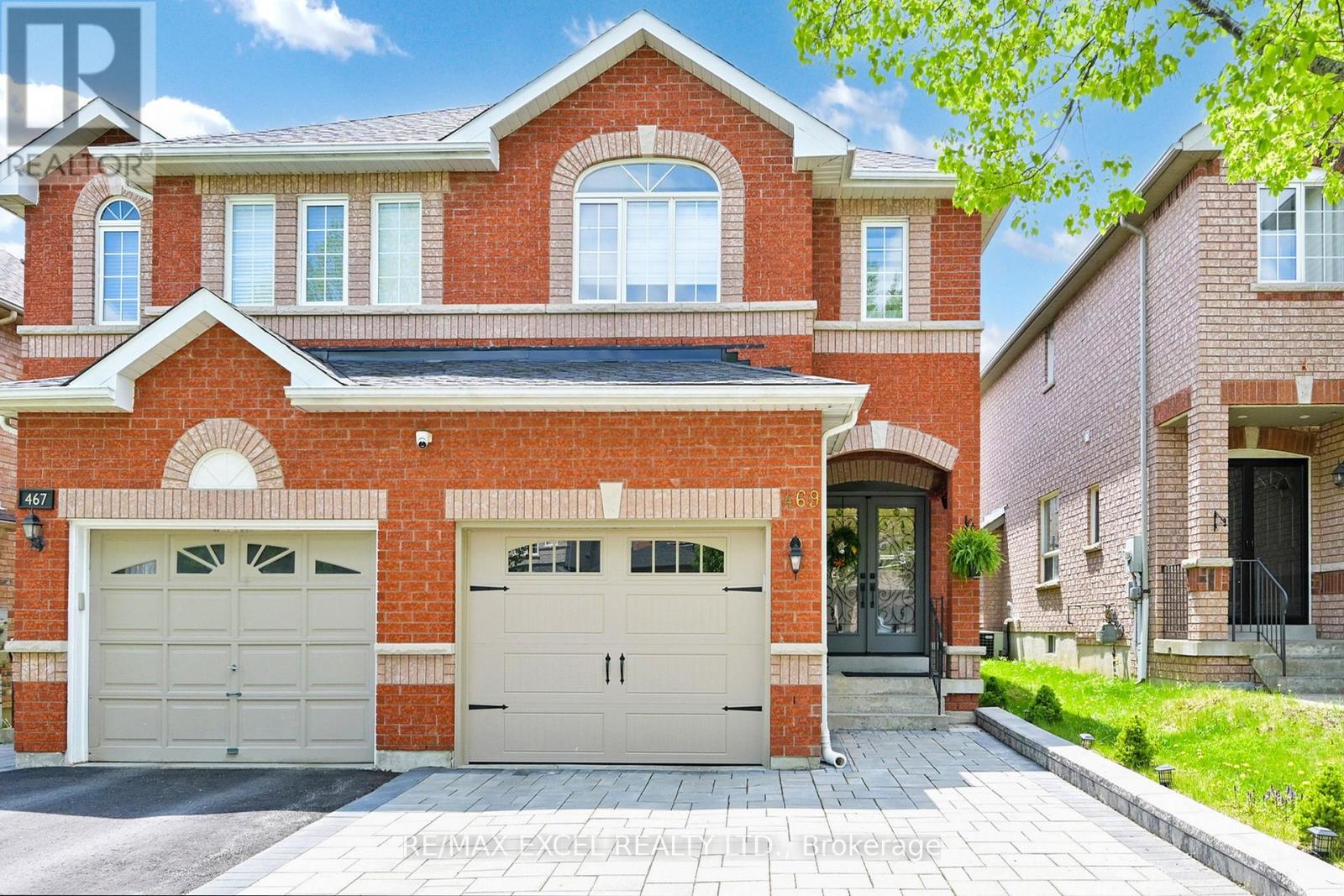 












469 GREIG CIRCLE

,
Newmarket (Gorham-College Manor),




Ontario
L3Y8S7

