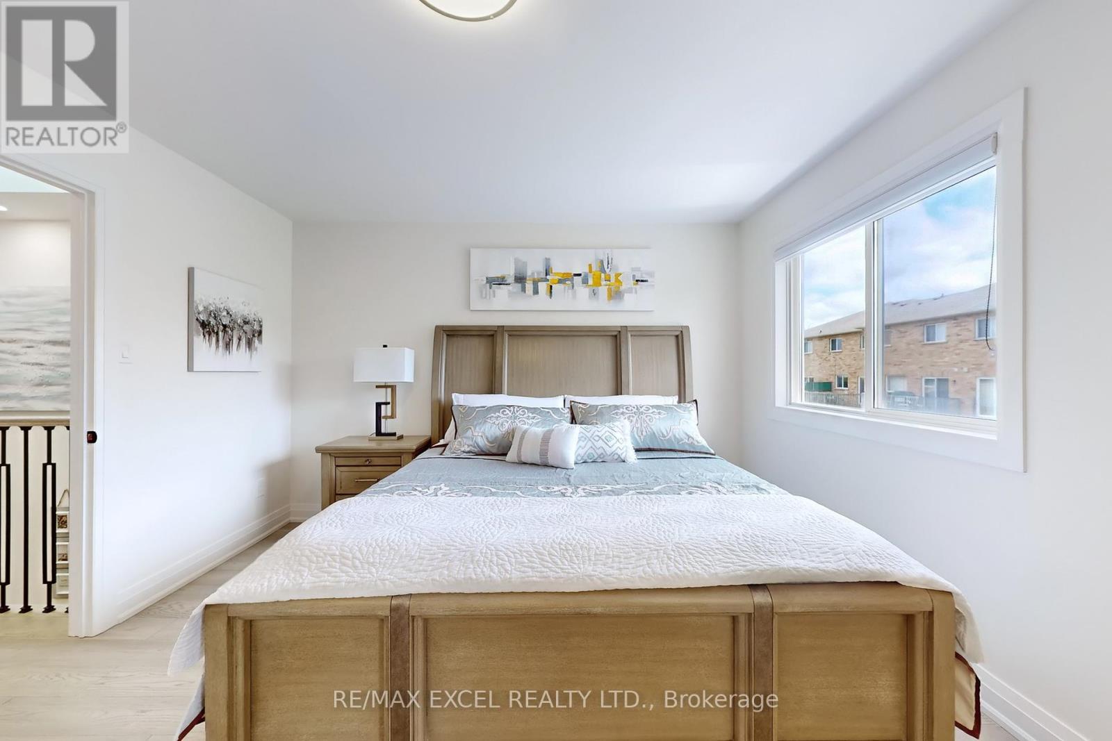 












469 GREIG CIRCLE

,
Newmarket (Gorham-College Manor),




Ontario
L3Y8S7

