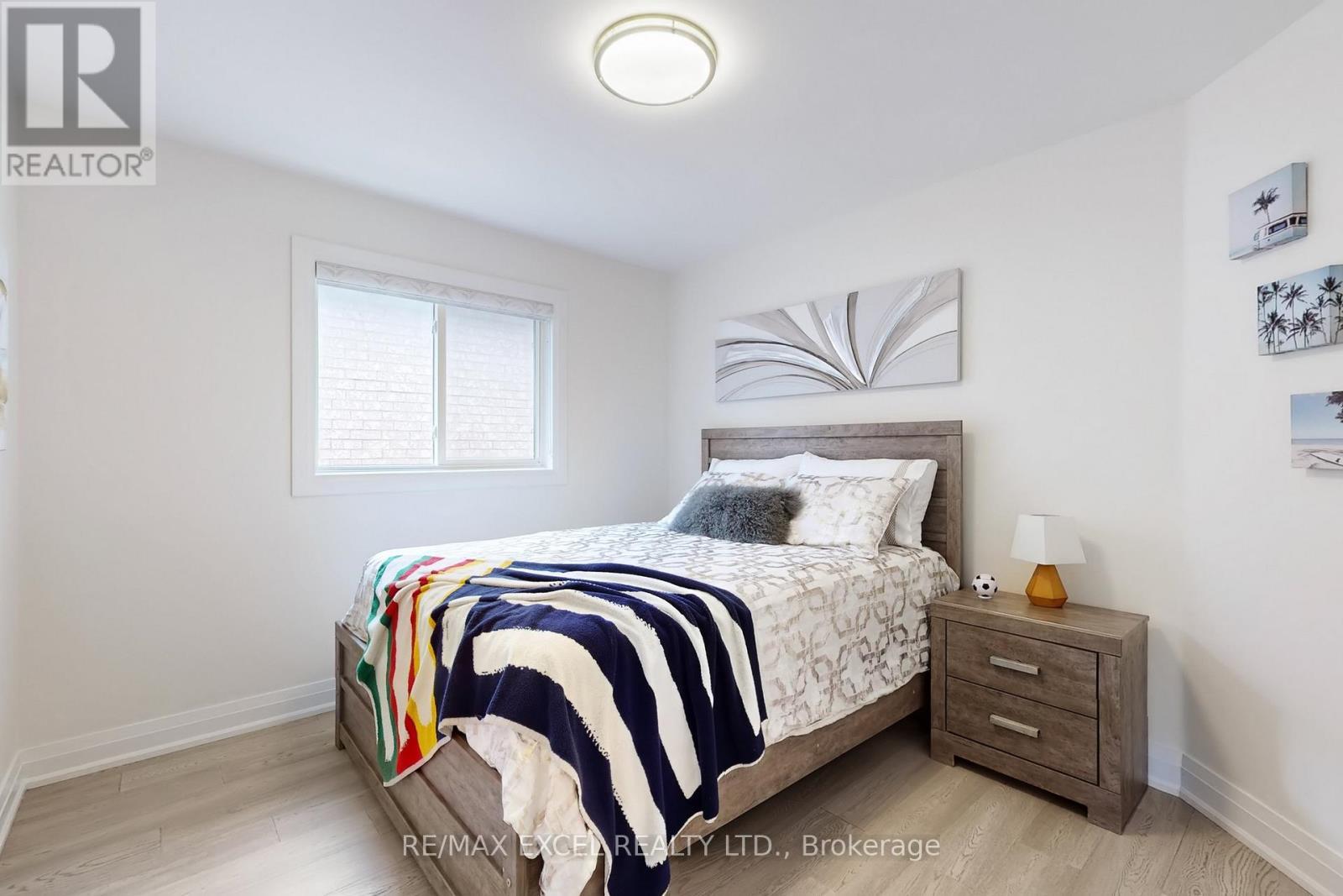 












469 GREIG CIRCLE

,
Newmarket (Gorham-College Manor),




Ontario
L3Y8S7

