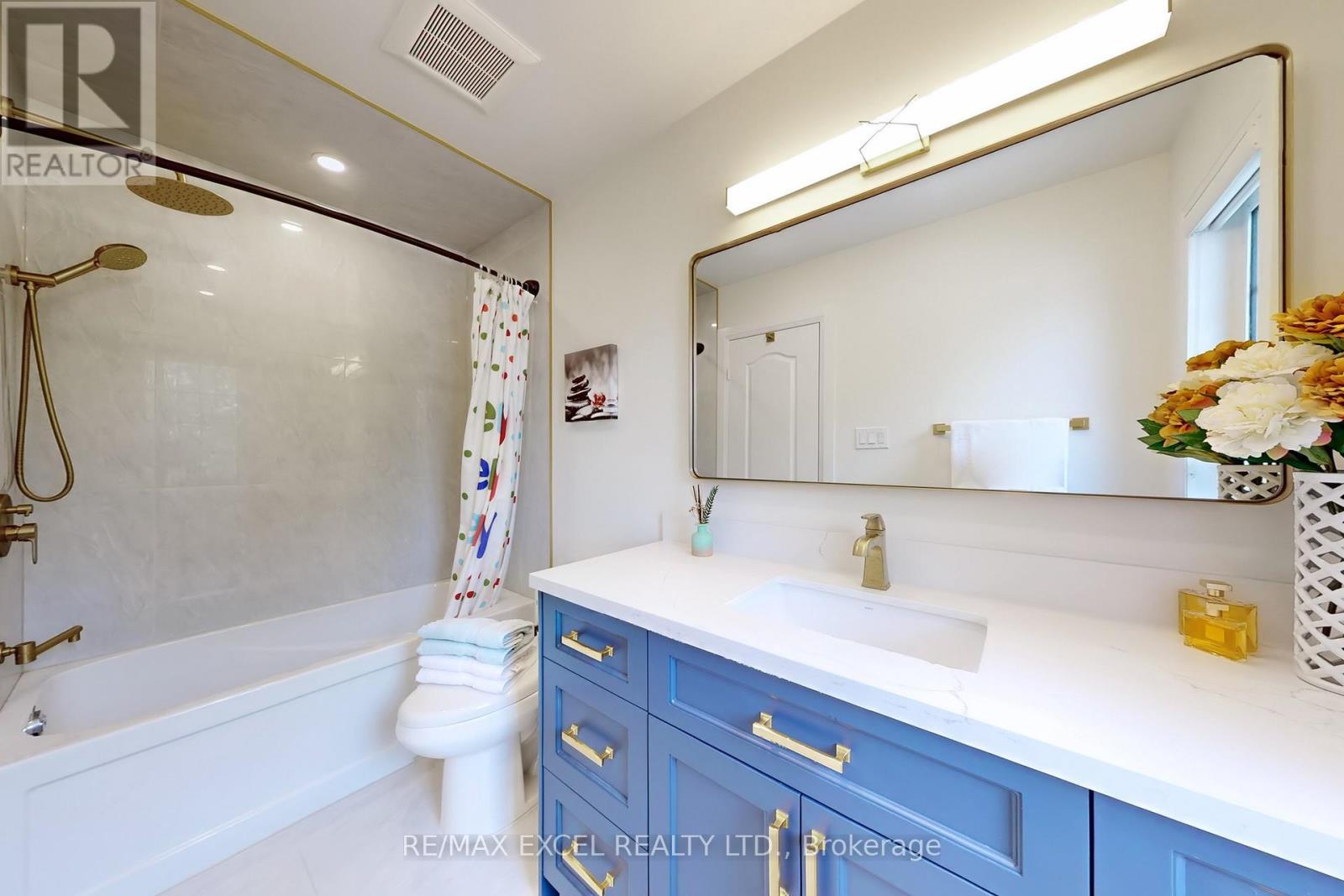 












469 GREIG CIRCLE

,
Newmarket (Gorham-College Manor),




Ontario
L3Y8S7

