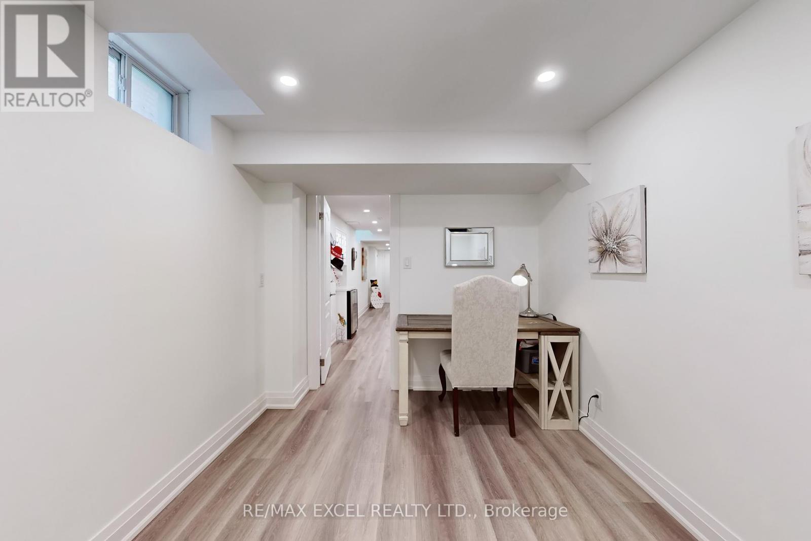 












469 GREIG CIRCLE

,
Newmarket (Gorham-College Manor),




Ontario
L3Y8S7

