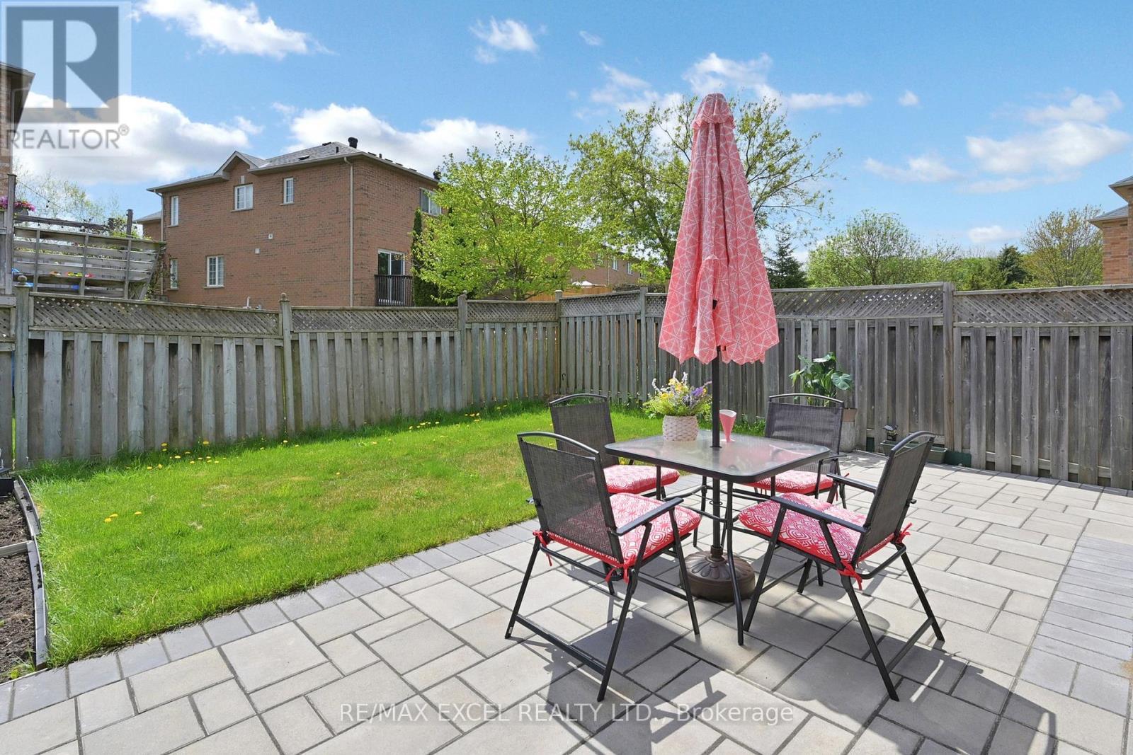 












469 GREIG CIRCLE

,
Newmarket (Gorham-College Manor),




Ontario
L3Y8S7

