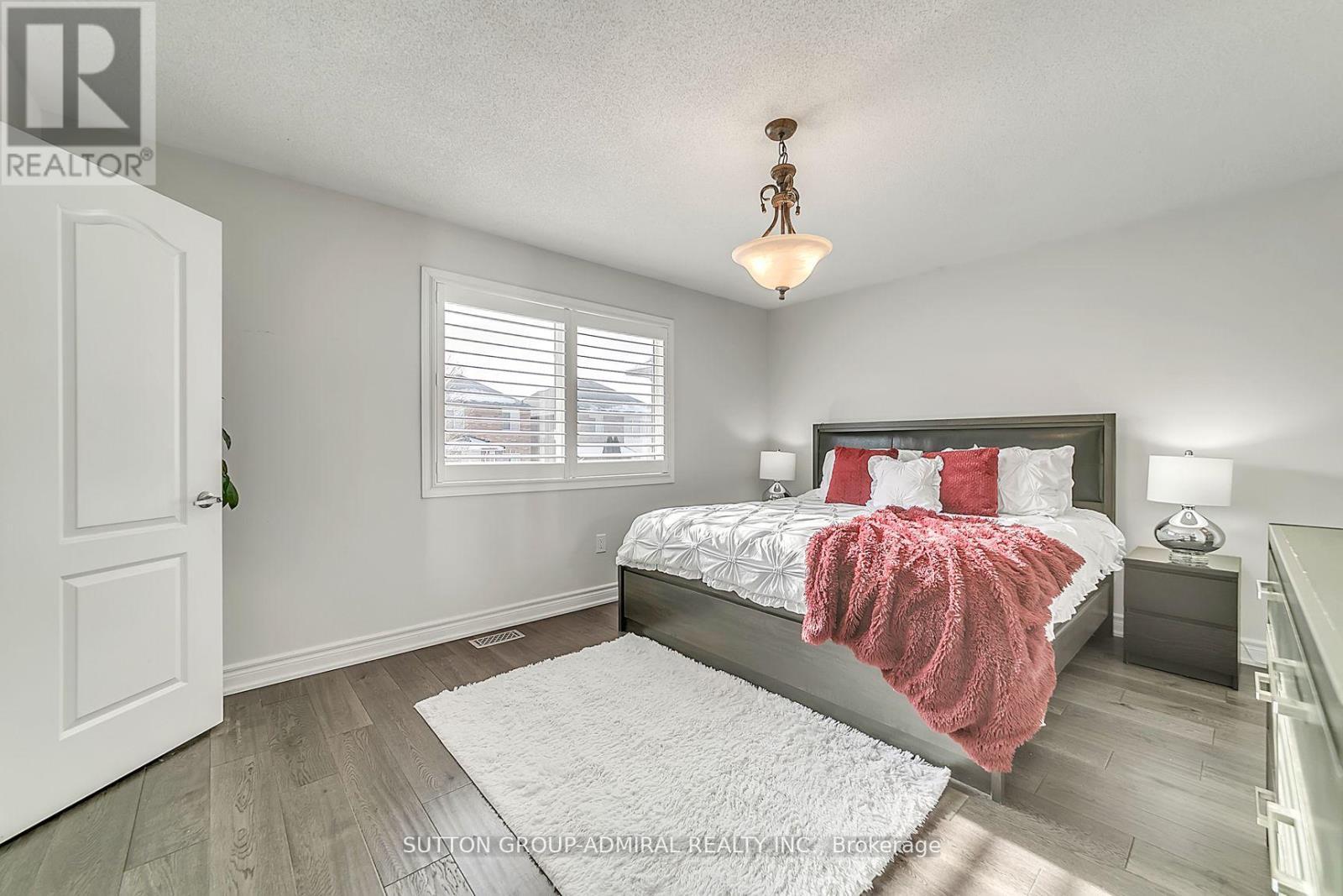 












29 ALOE AVENUE

,
Richmond Hill (Oak Ridges Lake Wilcox),




Ontario
L4E4M8

