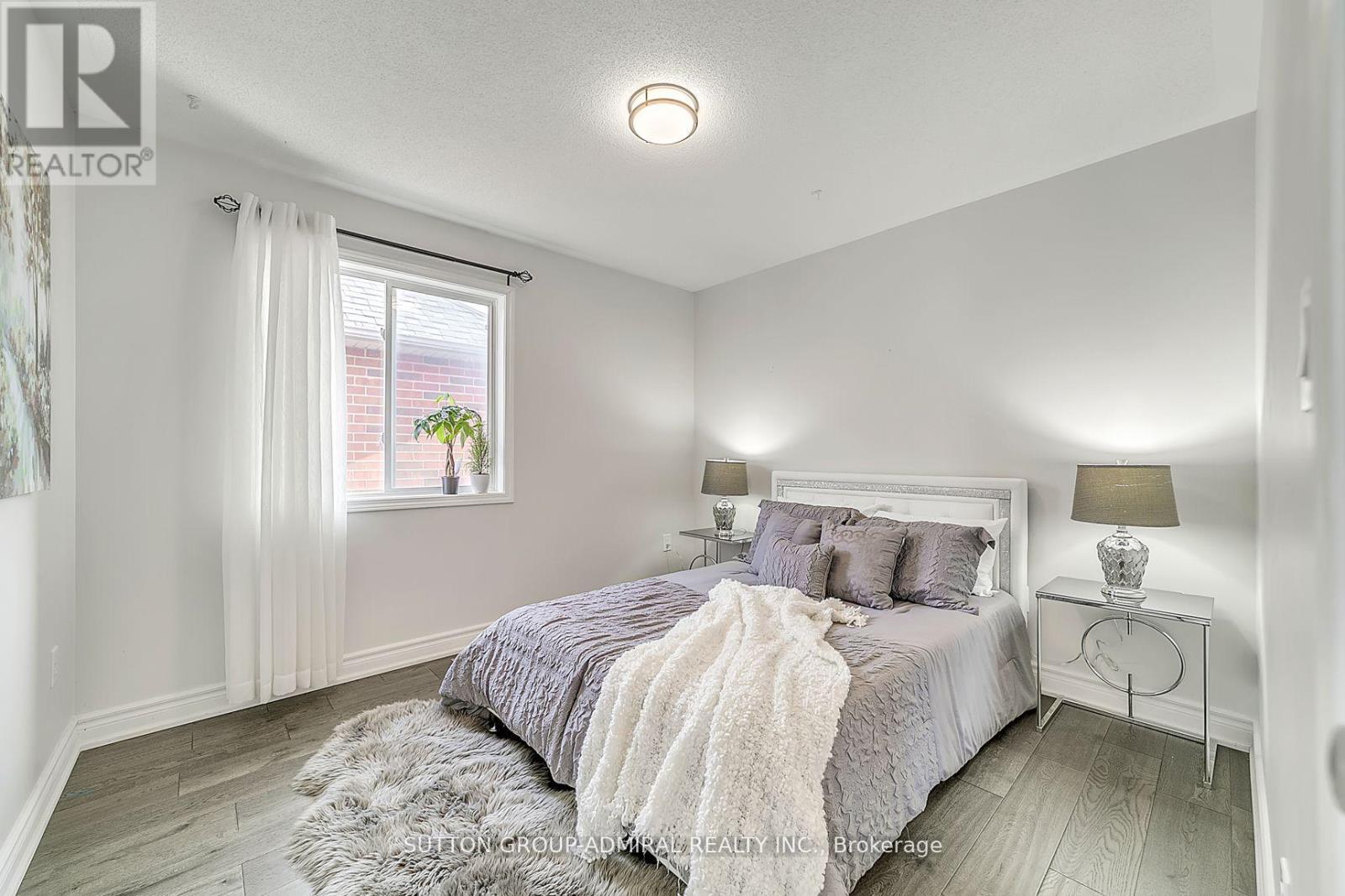 












29 ALOE AVENUE

,
Richmond Hill (Oak Ridges Lake Wilcox),




Ontario
L4E4M8

