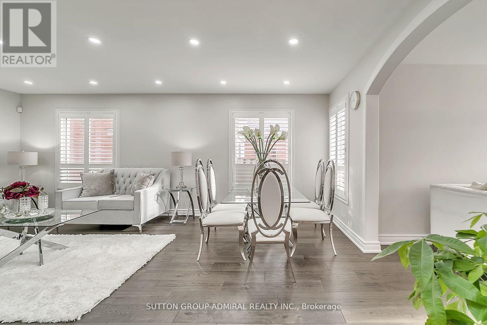 












29 ALOE AVENUE

,
Richmond Hill (Oak Ridges Lake Wilcox),




Ontario
L4E4M8

