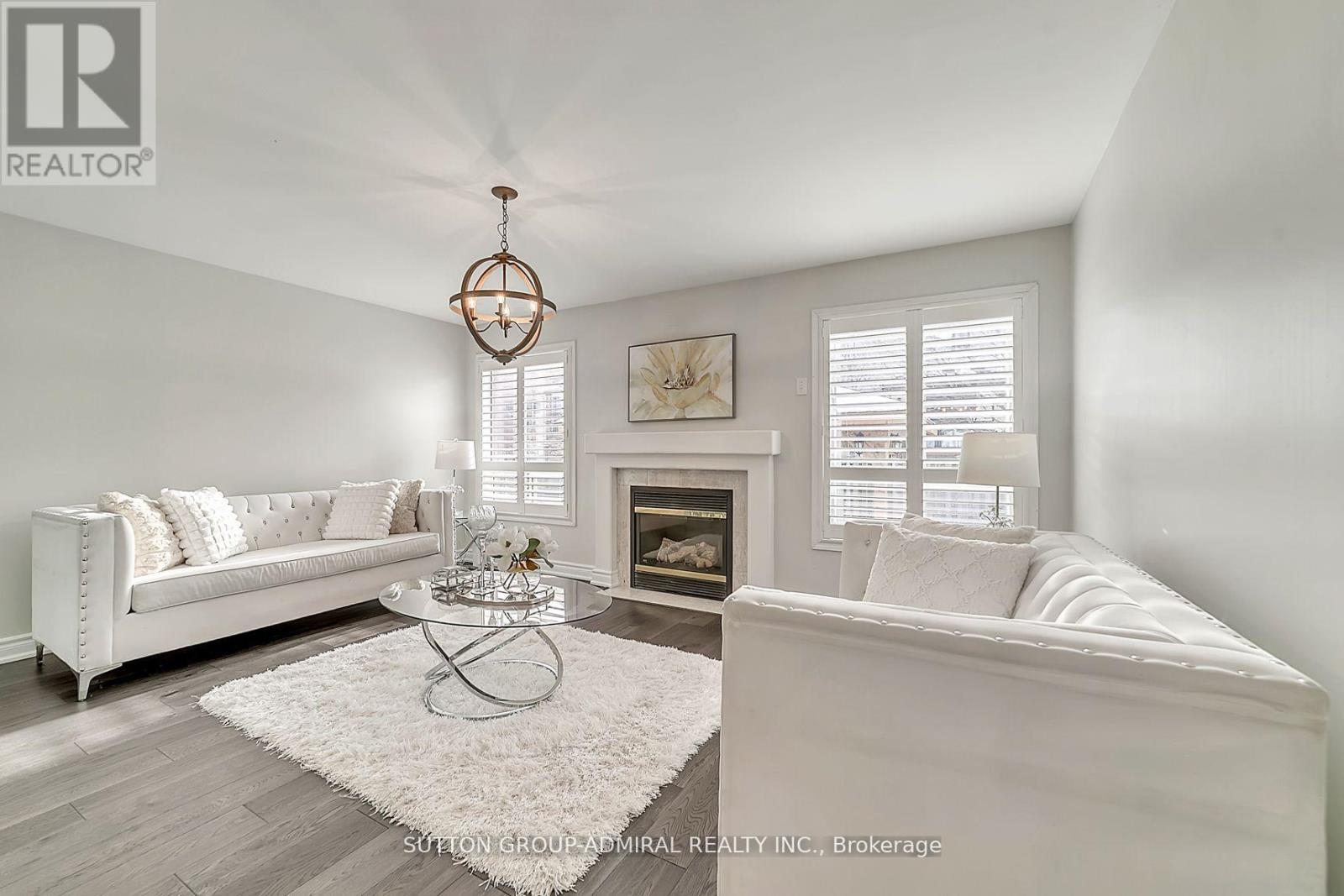 












29 ALOE AVENUE

,
Richmond Hill (Oak Ridges Lake Wilcox),




Ontario
L4E4M8

