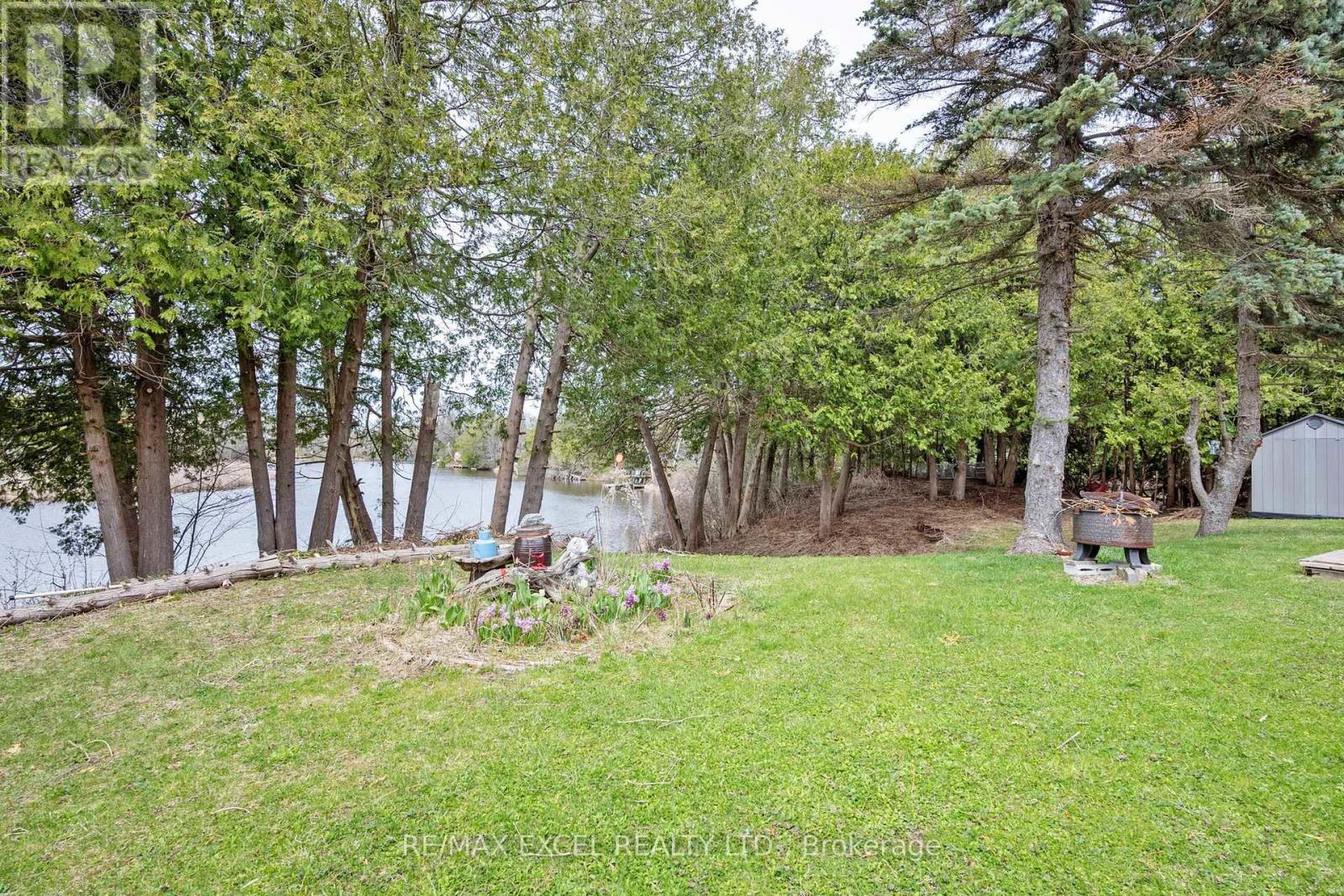 












1 HOPECLIFF LANE

,
Georgina (Sutton & Jackson's Point),




Ontario
L0E1R0

