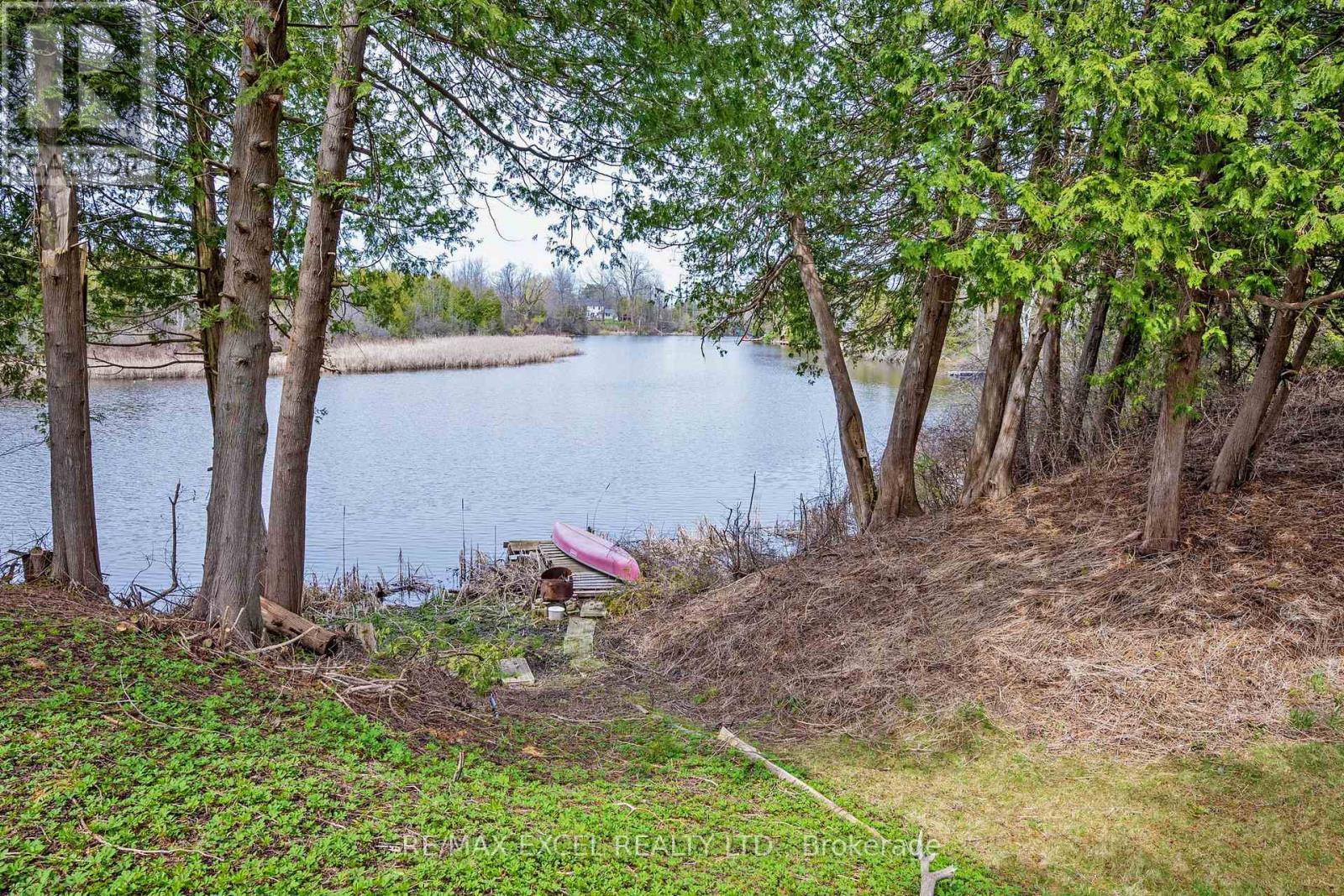 












1 HOPECLIFF LANE

,
Georgina (Sutton & Jackson's Point),




Ontario
L0E1R0

