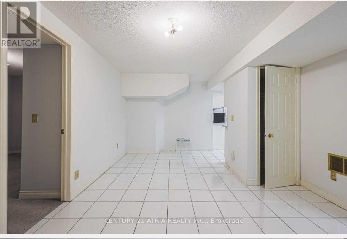 












BSMT - 45 MARCUS CRESCENT

,
Markham (Raymerville),




Ontario
L3P7A5

