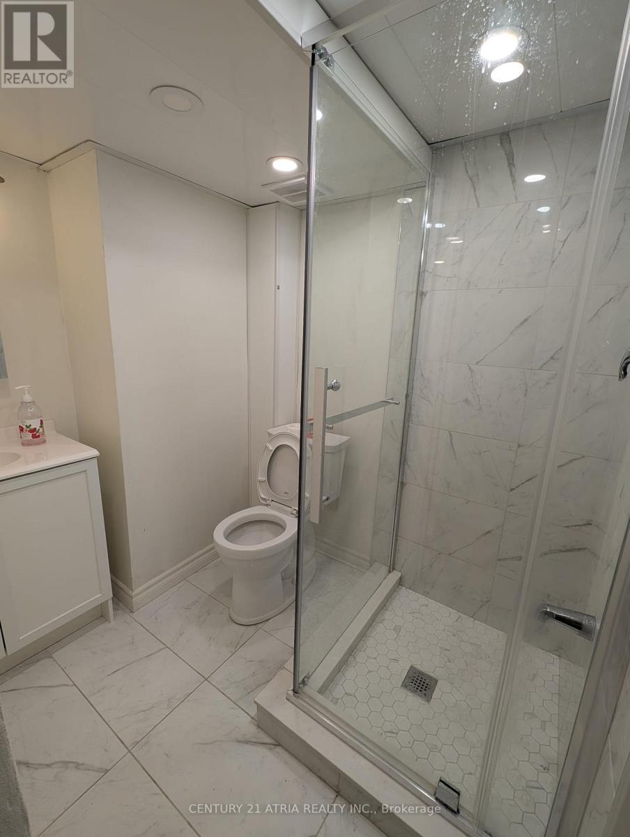 












BSMT 1 - 38 HARDING BOULEVARD

,
Richmond Hill (Harding),




Ontario
L4C1S8

